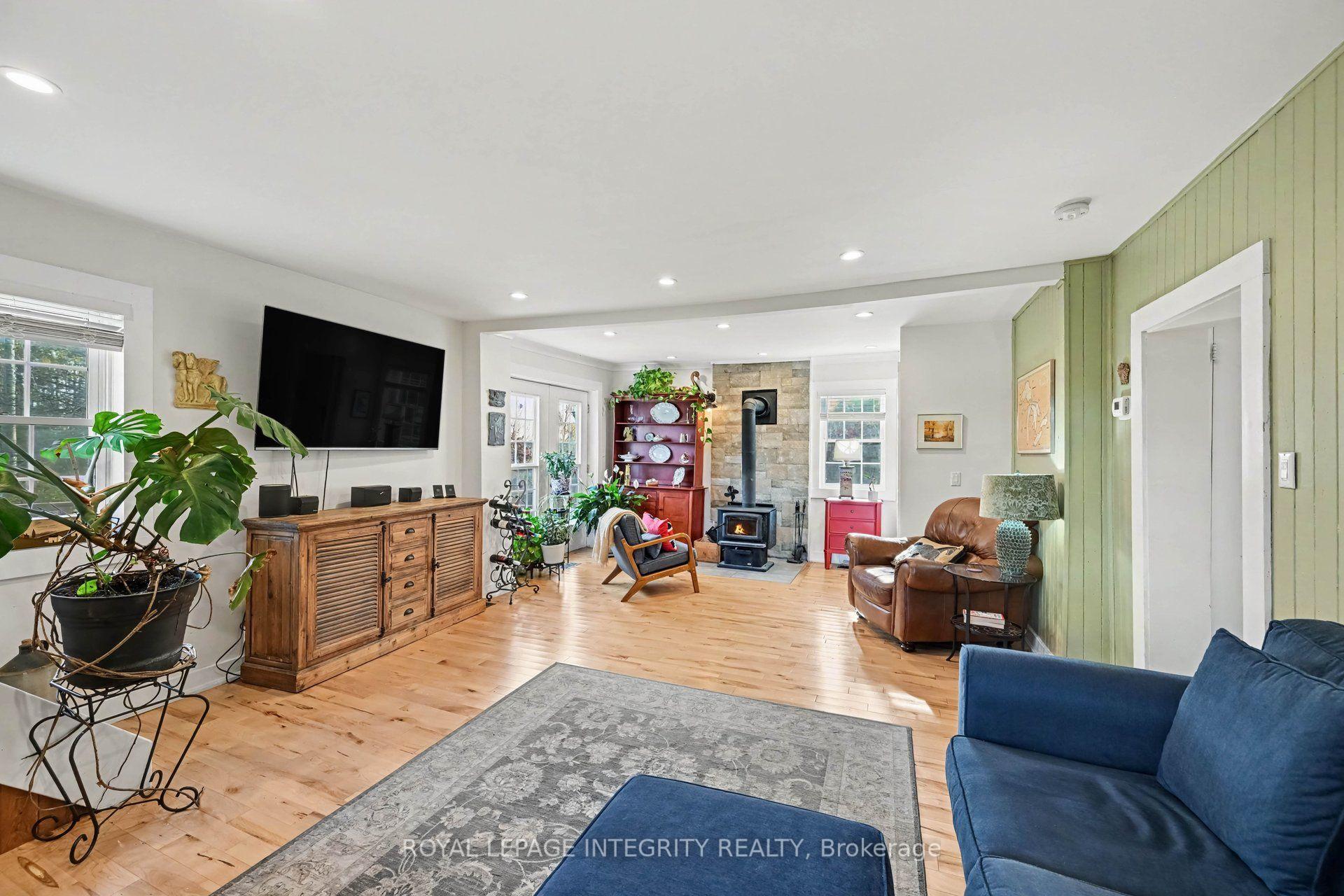 Photo 18 of 27 Cobus Road, Renfrew, Renfrew — HOMEH