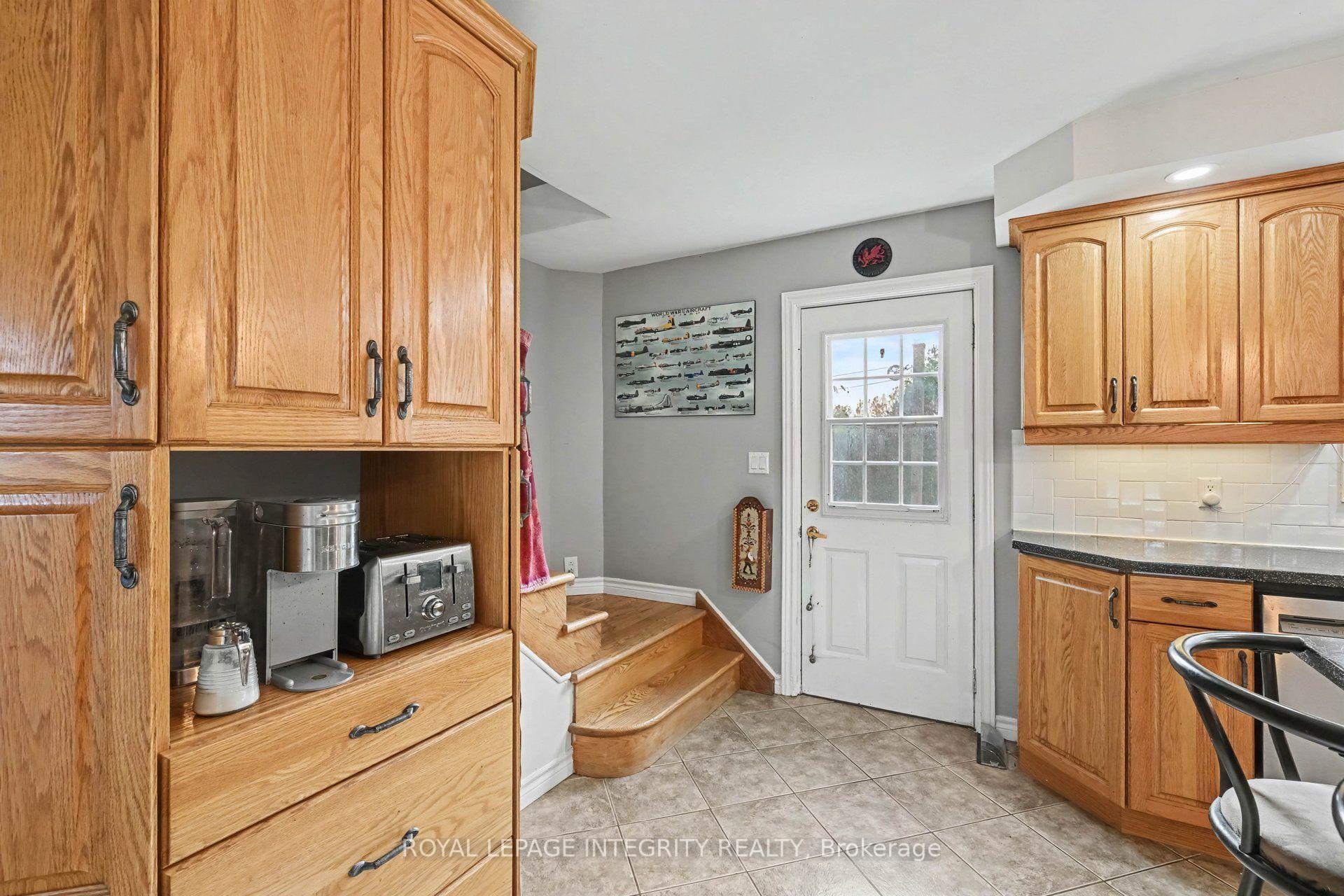 Photo 20 of 27 Cobus Road, Renfrew, Renfrew — HOMEH