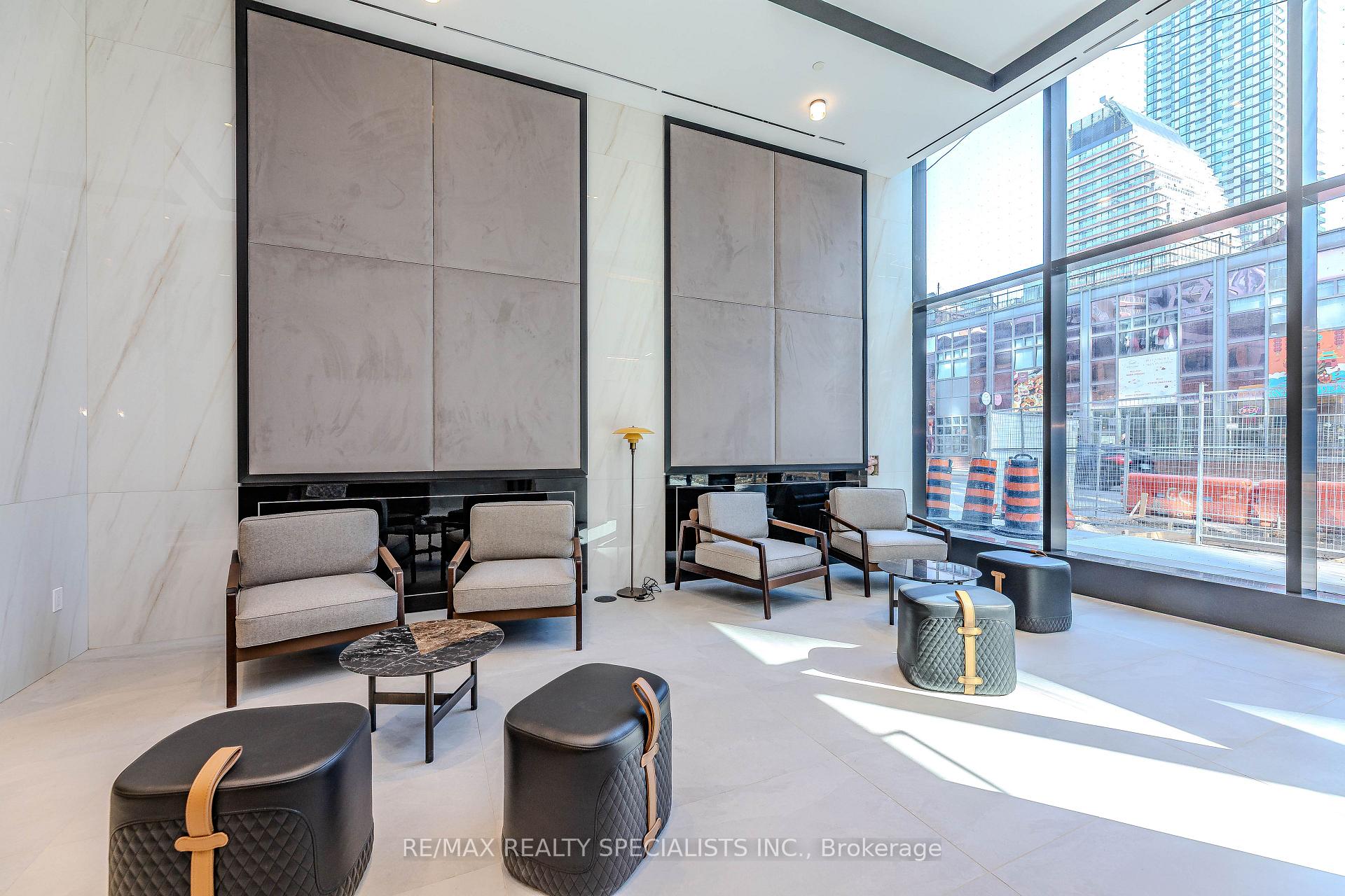 Photo 10 of Unit 3702, 8 Wellesley Street W, Toronto, Bay Street Corridor — HOMEH