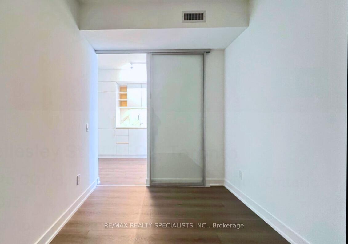 Photo 35 of Unit 3702, 8 Wellesley Street W, Toronto, Bay Street Corridor — HOMEH