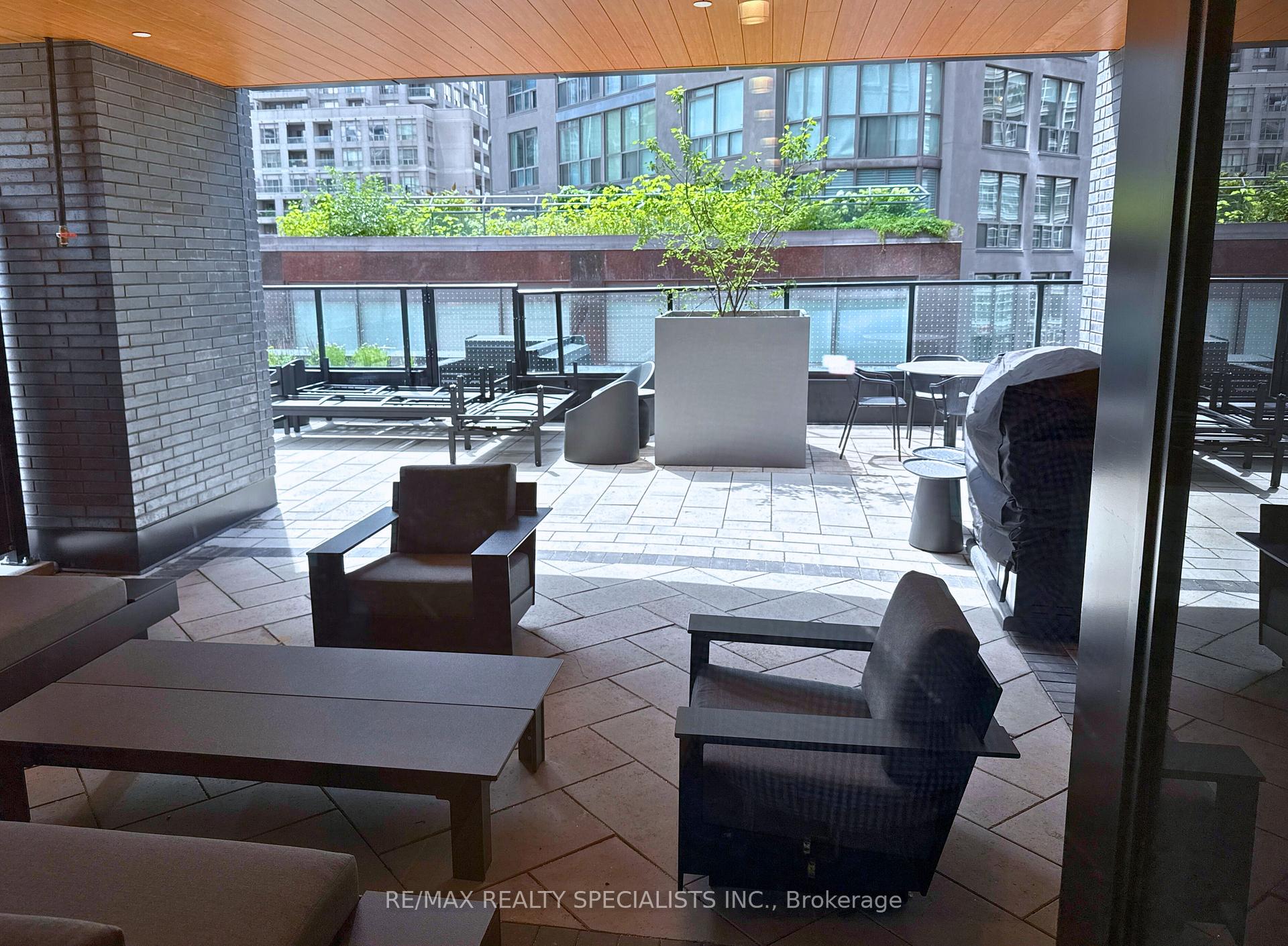 Photo 37 of Unit 3702, 8 Wellesley Street W, Toronto, Bay Street Corridor — HOMEH