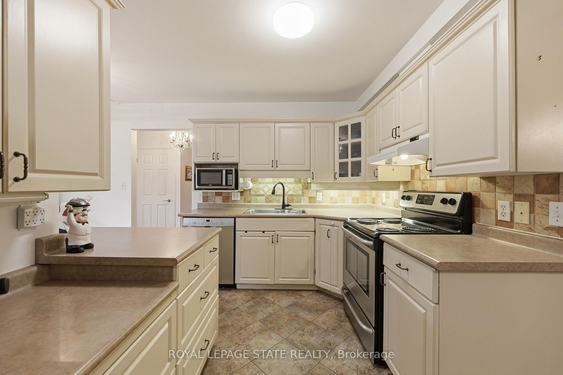 Photo 12 of 3519 Heritage Lane, Lincoln, Lincoln-Jordan/Vineland — HOMEH