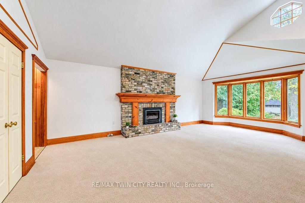 Photo 19 of 165 Mcgarry Drive, Kitchener, Forest Heights — HOMEH