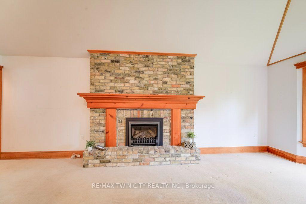 Photo 21 of 165 Mcgarry Drive, Kitchener, Forest Heights — HOMEH