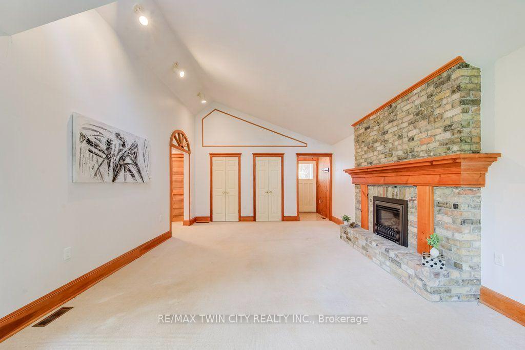 Photo 23 of 165 Mcgarry Drive, Kitchener, Forest Heights — HOMEH