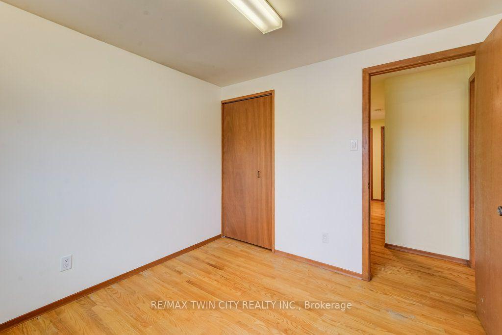 Photo 34 of 165 Mcgarry Drive, Kitchener, Forest Heights — HOMEH