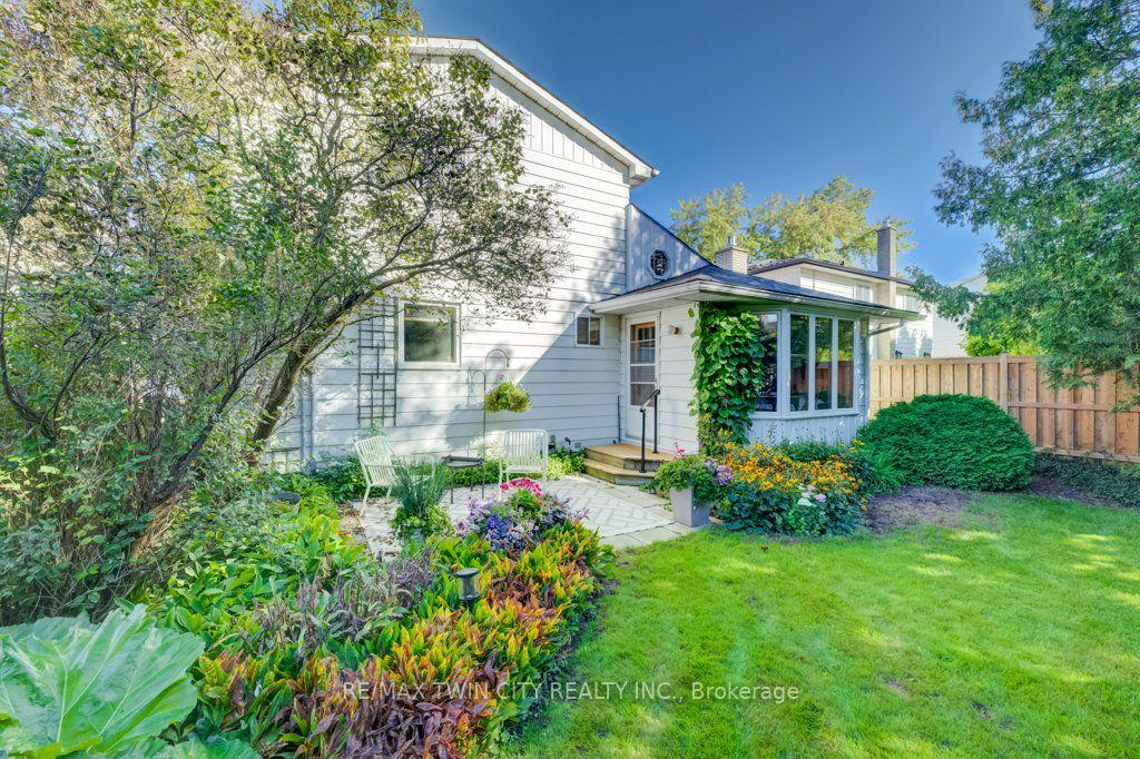 Photo 45 of 165 Mcgarry Drive, Kitchener, Forest Heights — HOMEH