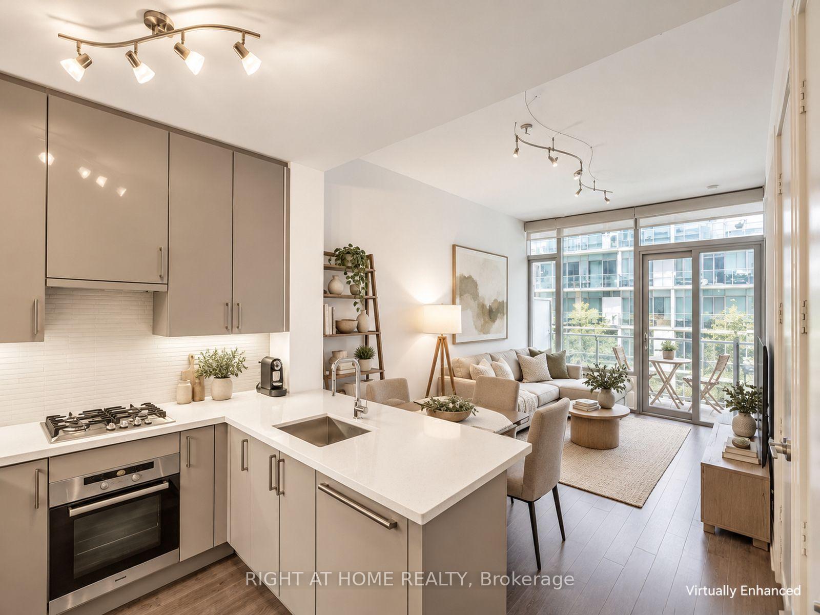 Photo of Unit 807, 39 Queens Quay E