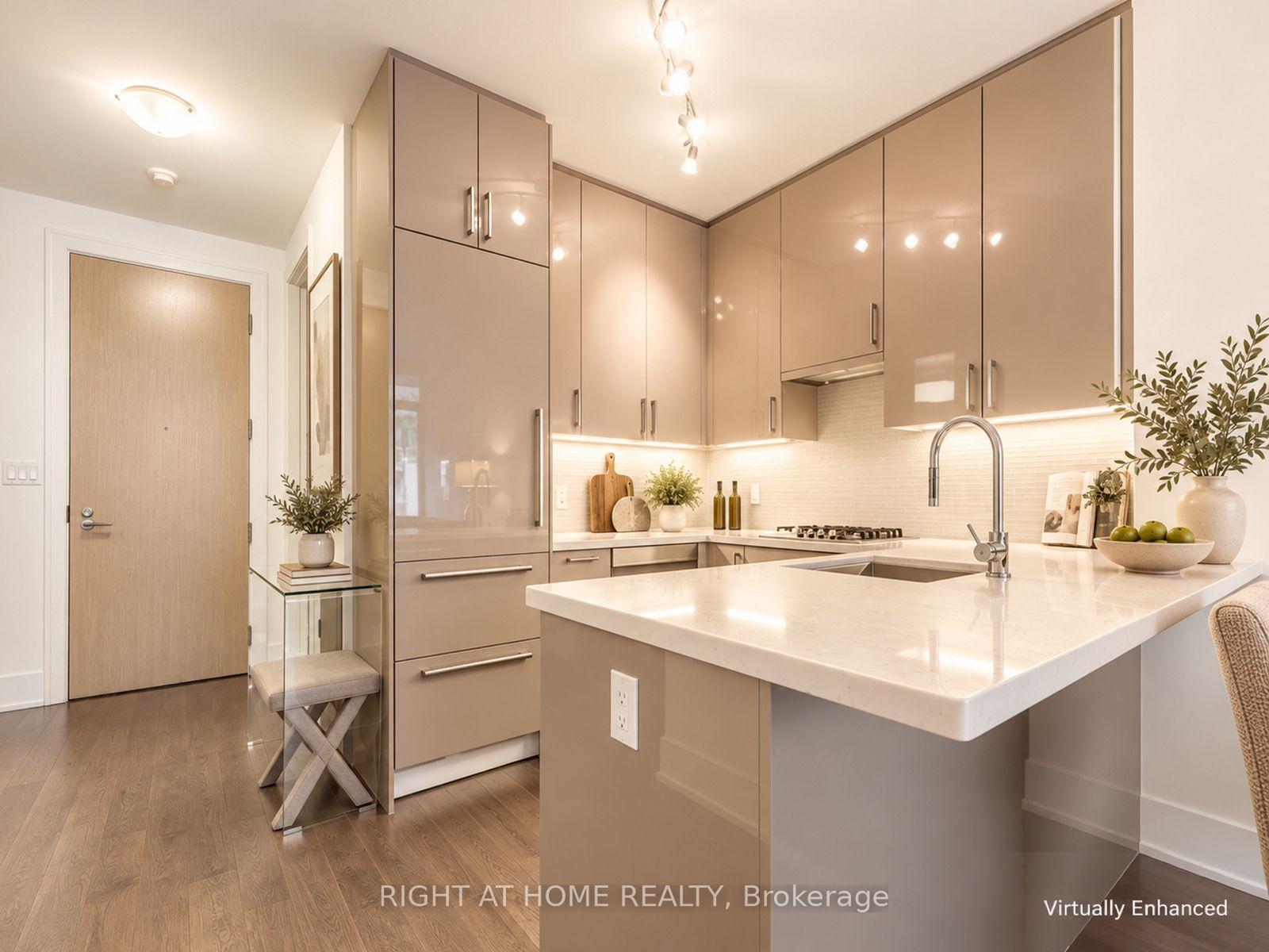 Photo 4 of Unit 807, 39 Queens Quay E, Toronto, Waterfront Communities — HOMEH