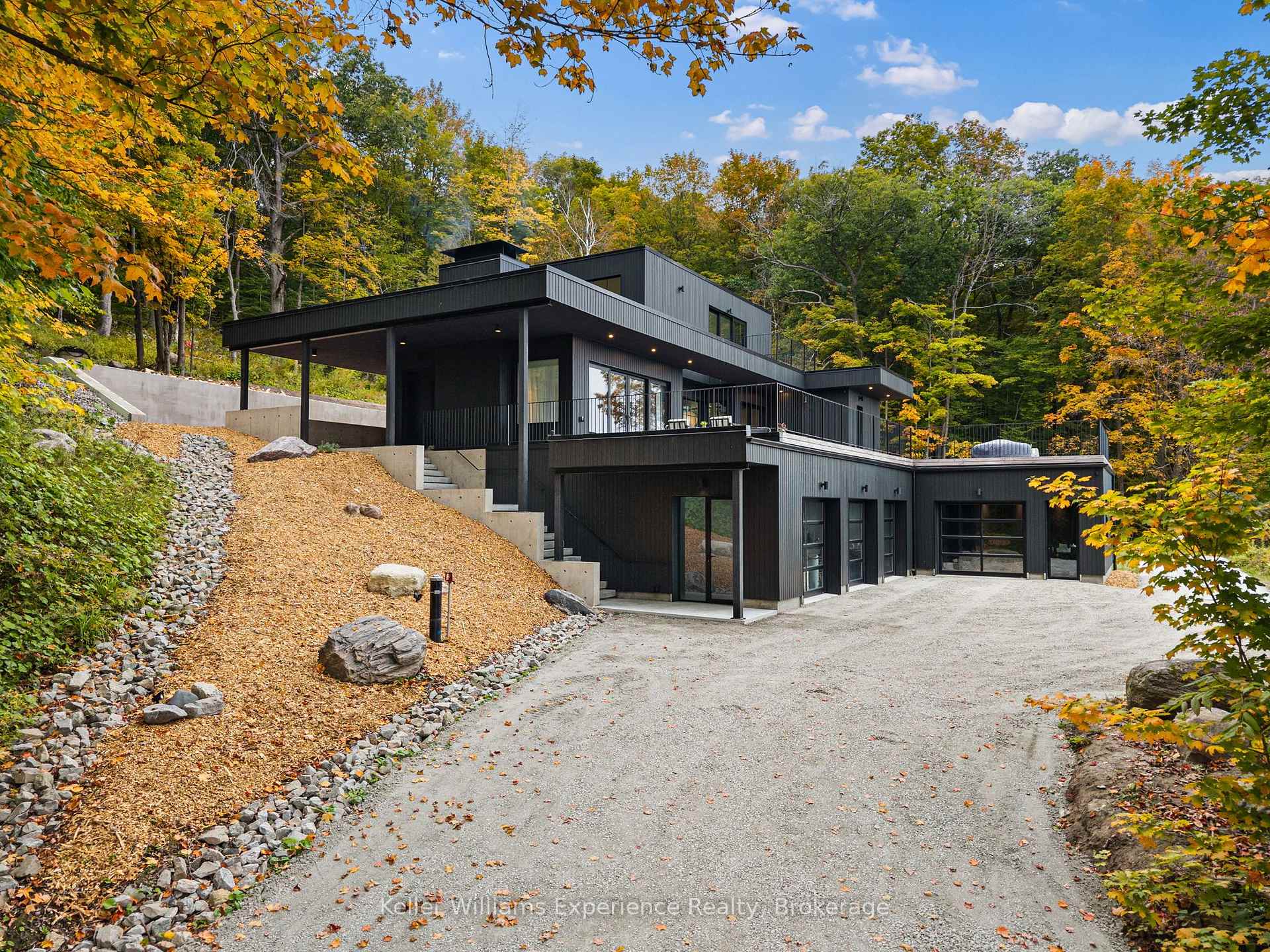 Photo 33 of 476 Champlain Road, Penetanguishene — HOMEH