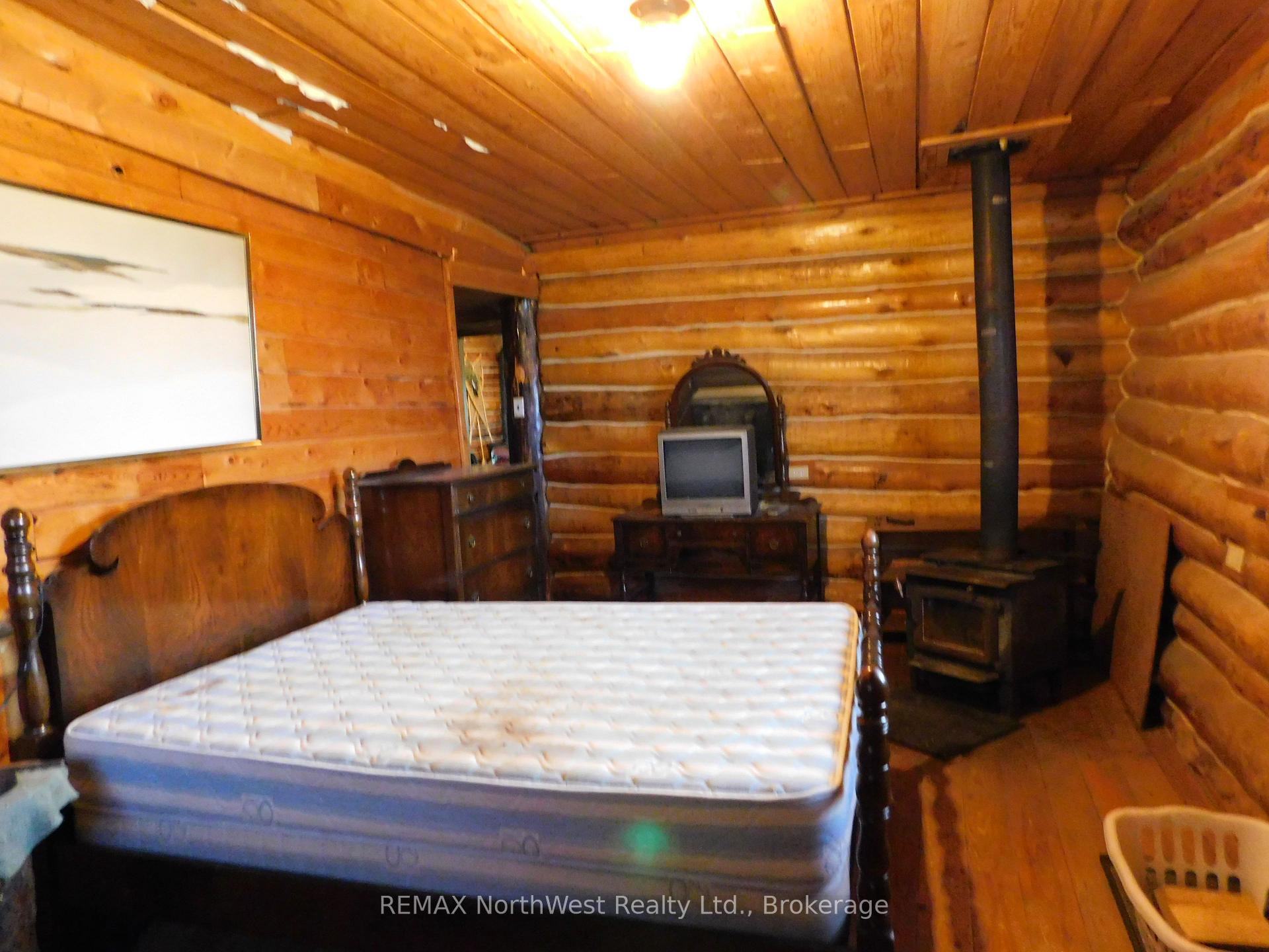 Photo 10 of 1373 609 Highway, Kenora Remote Area, Blue Lake — HOMEH