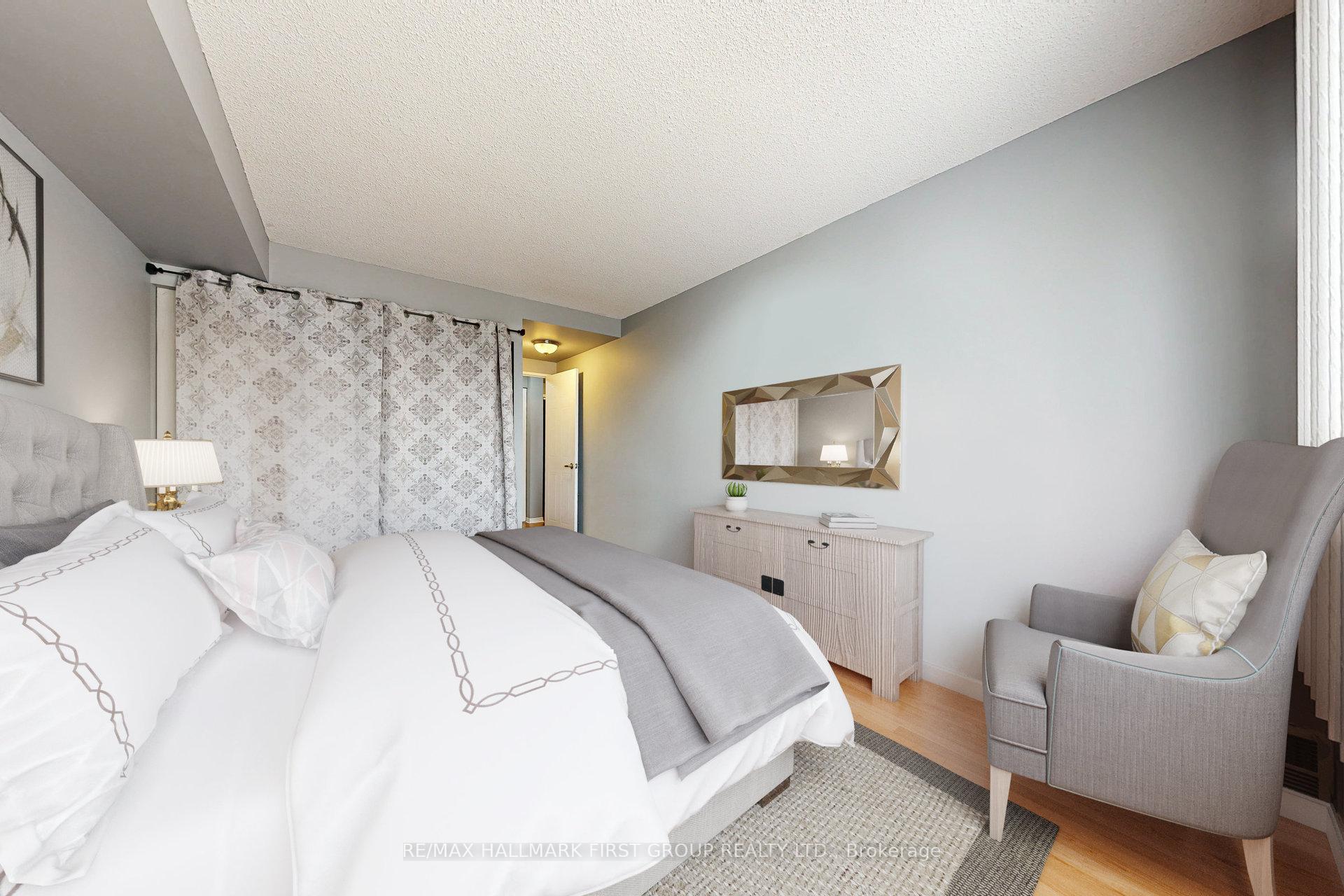 Photo 5 of Unit 218, 8351 McLaughlin Road S, Brampton, Brampton South — HOMEH