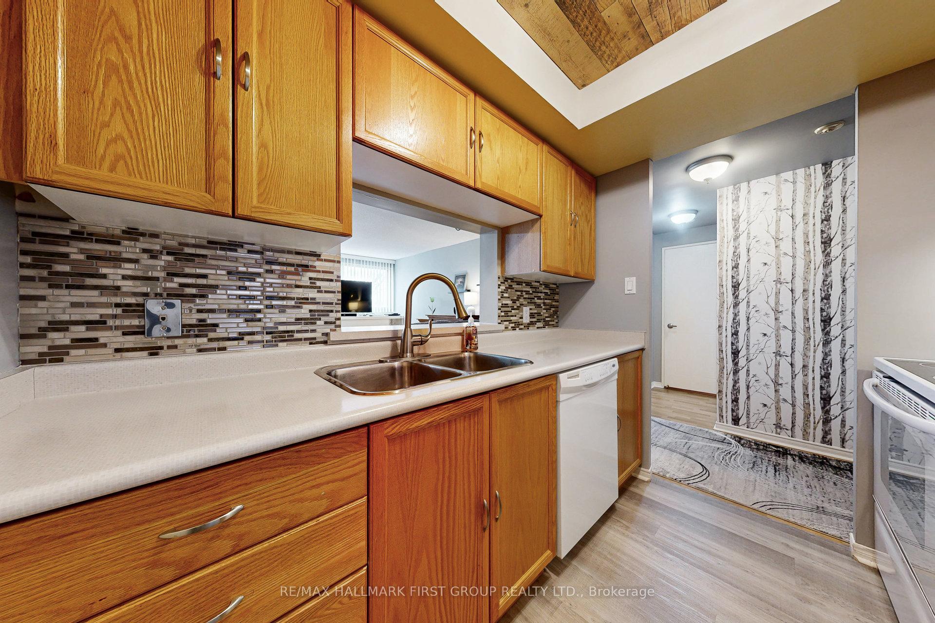 Photo 9 of Unit 218, 8351 McLaughlin Road S, Brampton, Brampton South — HOMEH