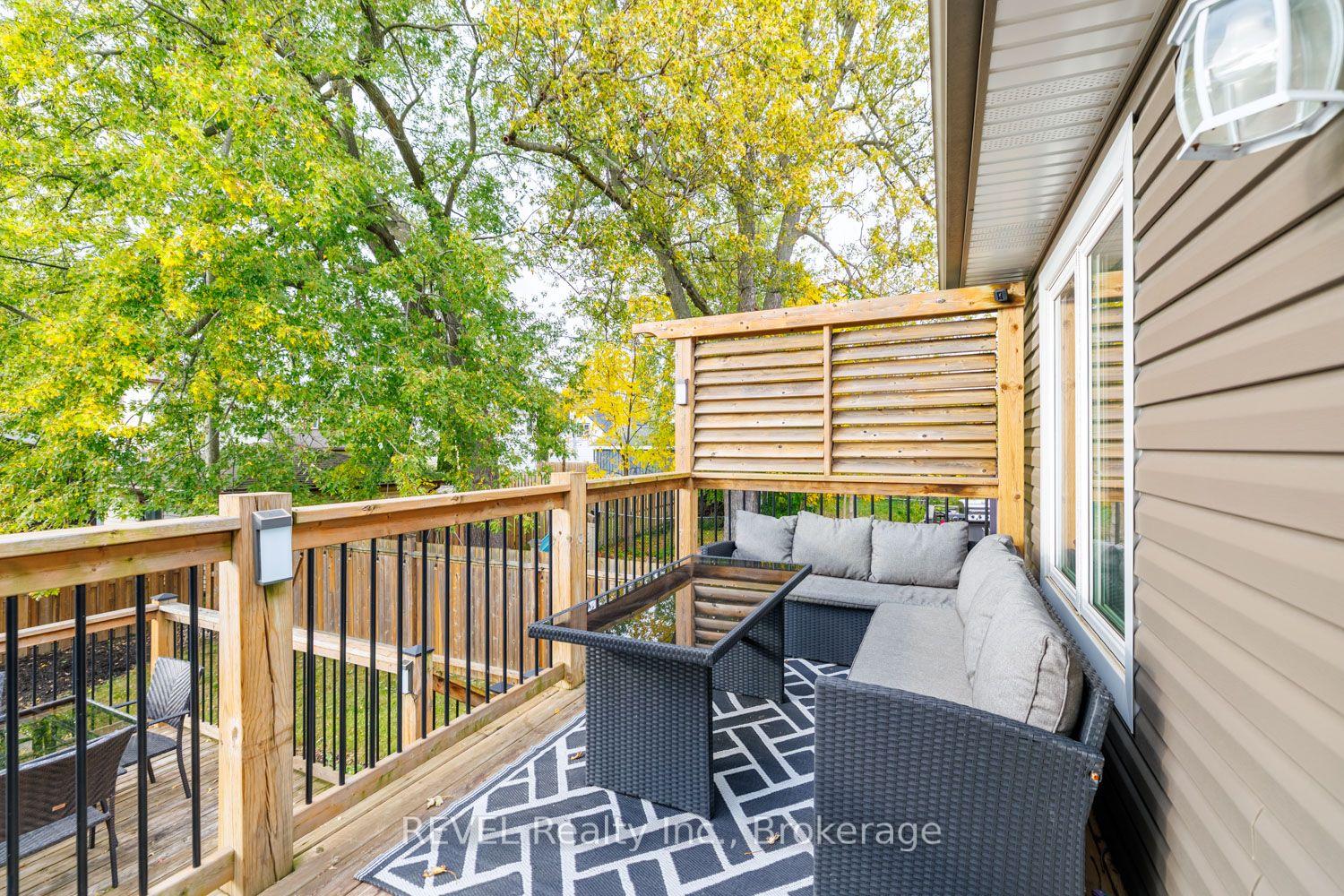 Photo 33 of 115 Oakland Avenue, Welland, Broadway — HOMEH