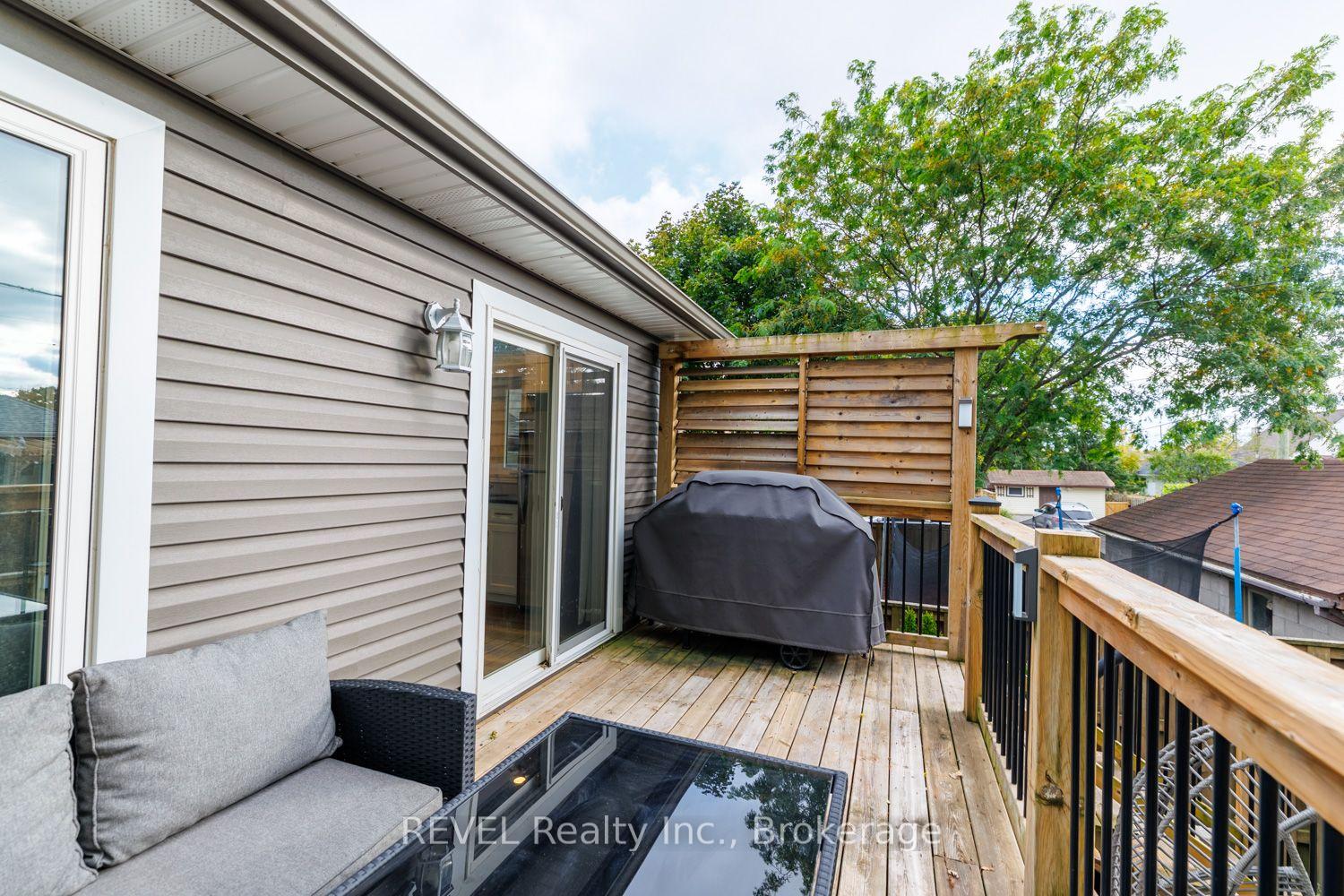 Photo 34 of 115 Oakland Avenue, Welland, Broadway — HOMEH