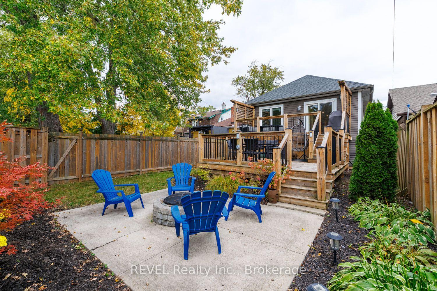Photo 43 of 115 Oakland Avenue, Welland, Broadway — HOMEH