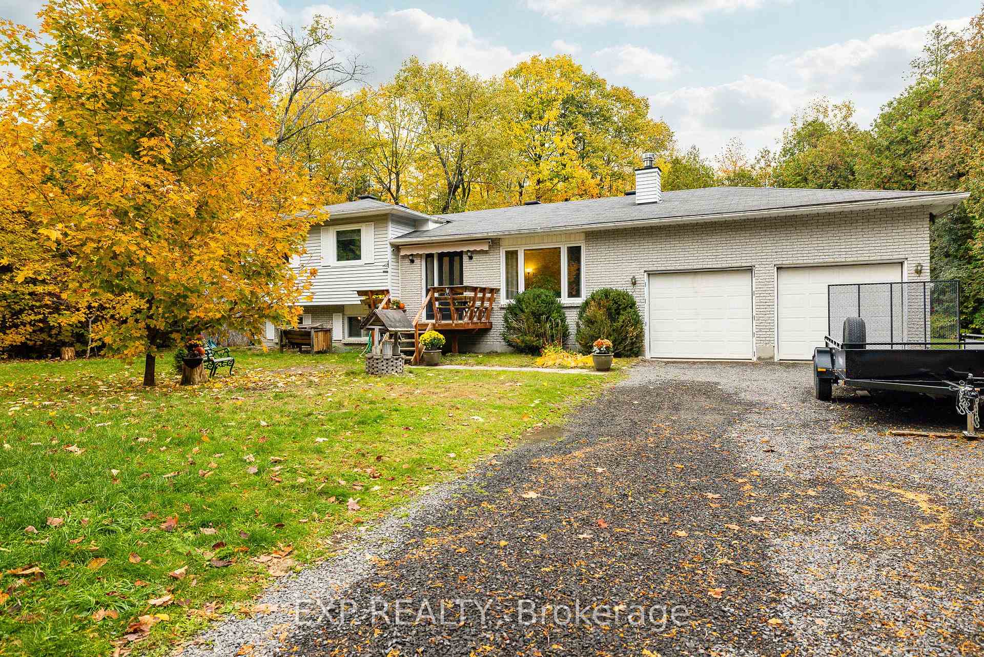 Photo 3 of 869 Rock Road, North Grenville, North Grenville Twp (Kemptville South) — HOMEH