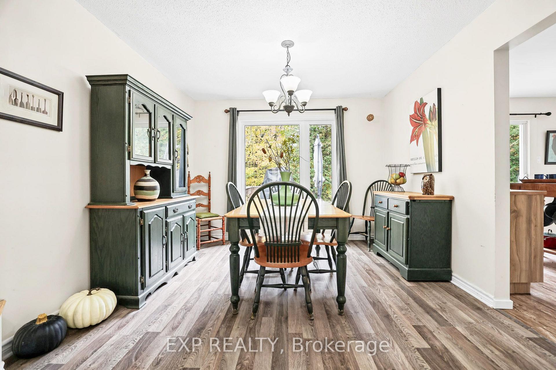 Photo 9 of 869 Rock Road, North Grenville, North Grenville Twp (Kemptville South) — HOMEH