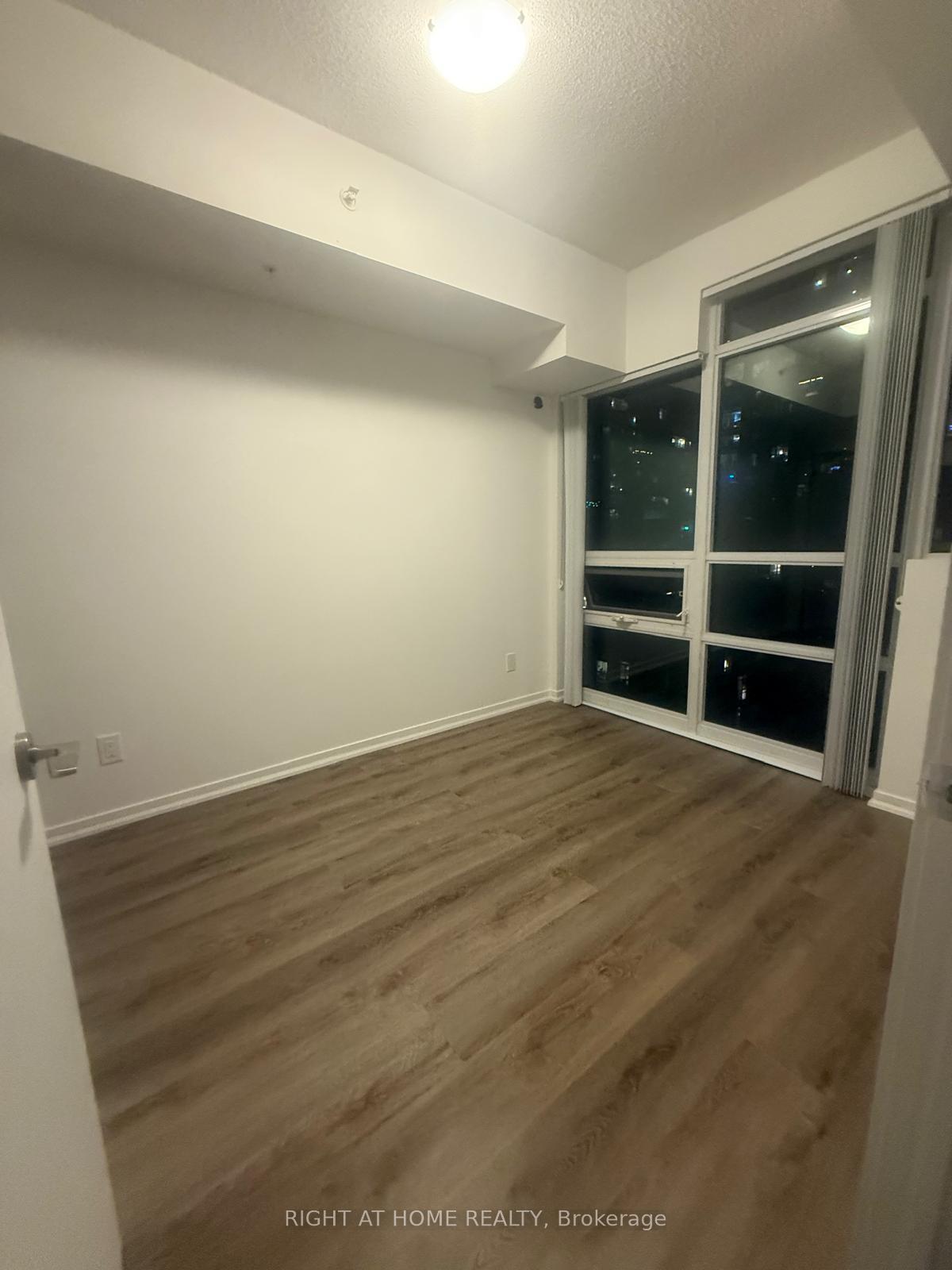 Photo 3 of Unit 1106, 68 Abell Street, Toronto, Little Portugal — HOMEH