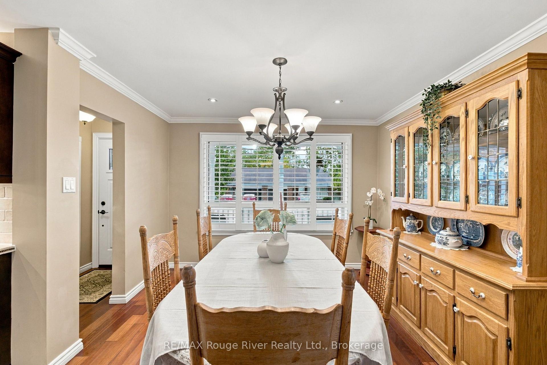 Photo 12 of 709 Athol Street, Whitby, Downtown Whitby — HOMEH