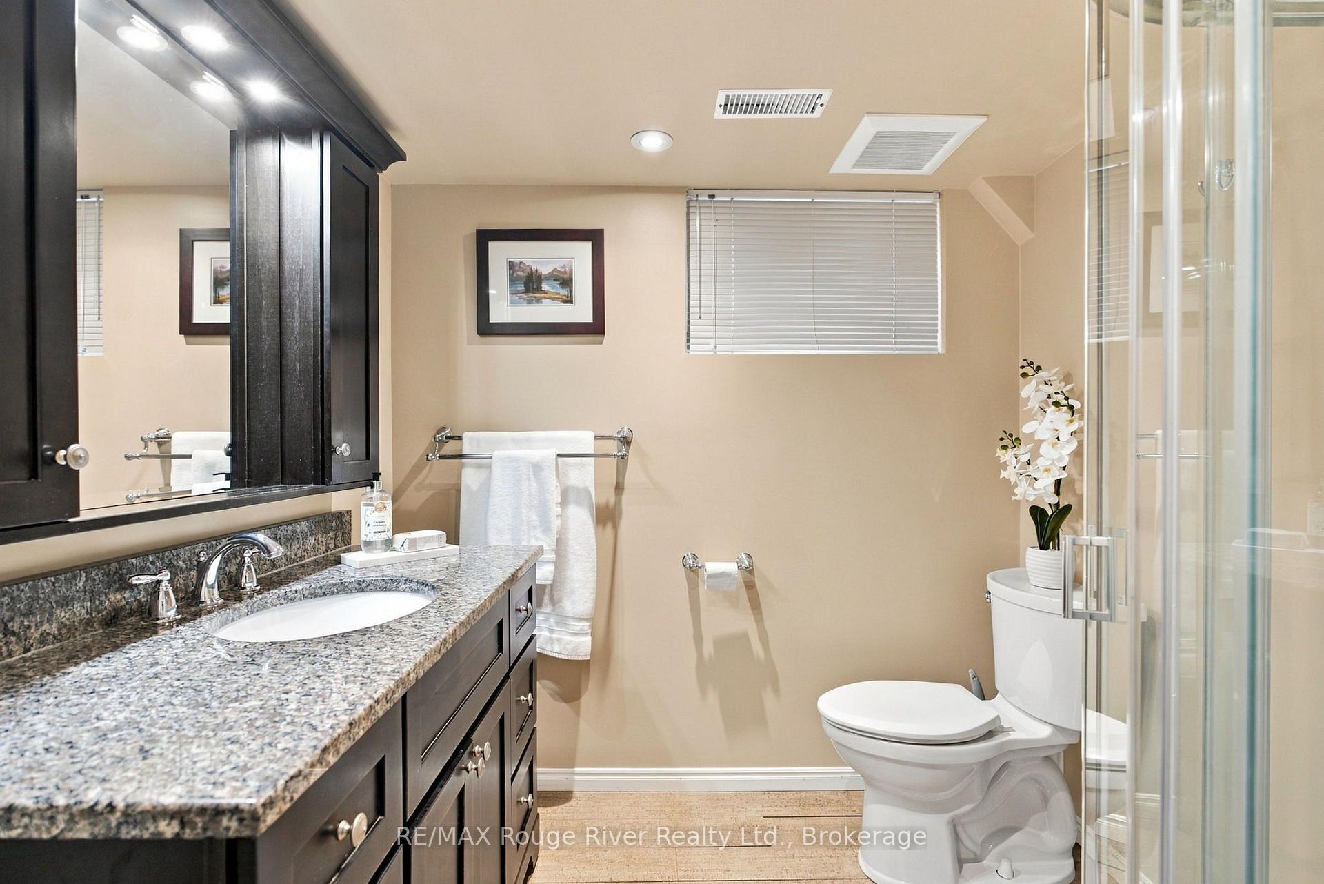 Photo 27 of 709 Athol Street, Whitby, Downtown Whitby — HOMEH