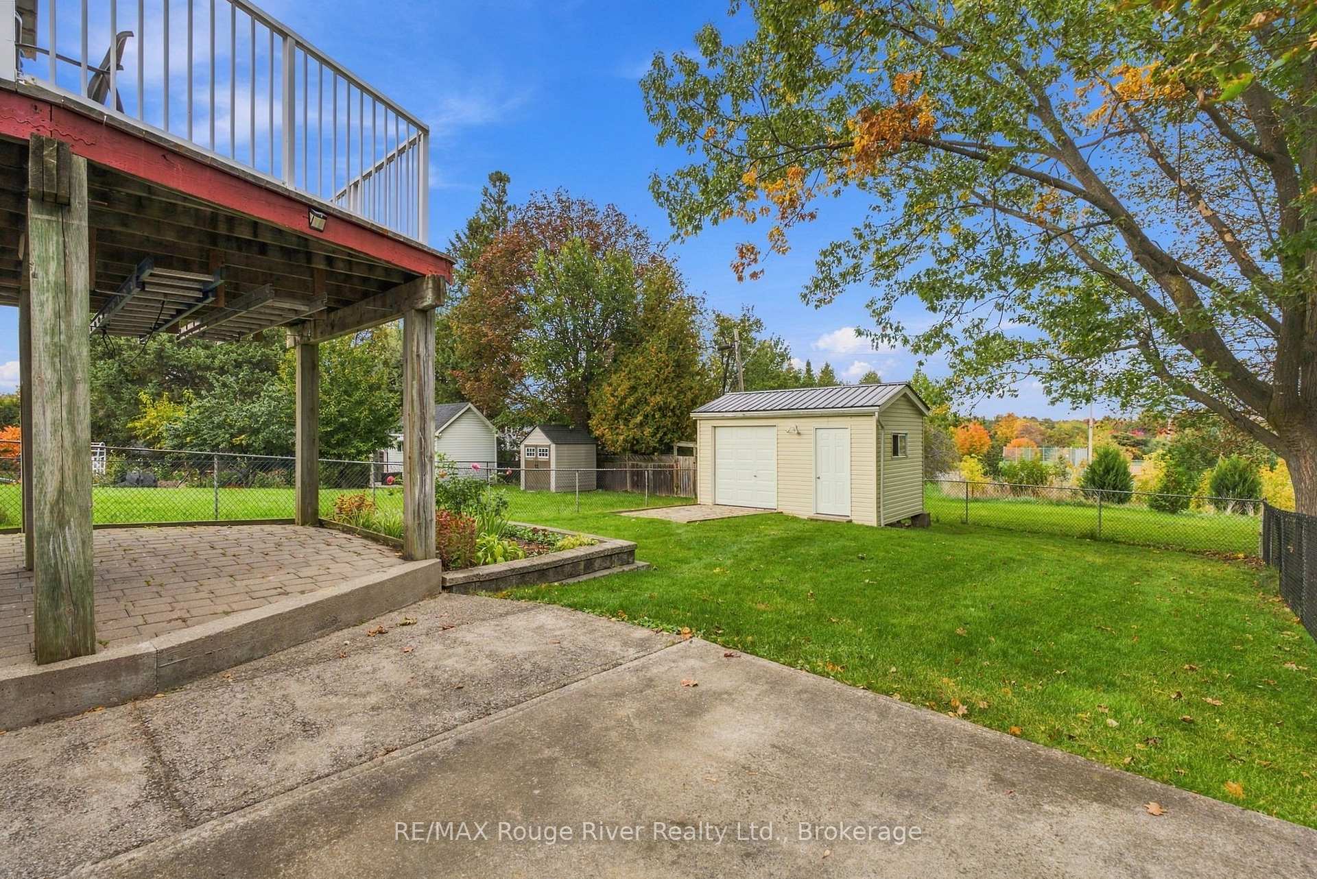 Photo 31 of 709 Athol Street, Whitby, Downtown Whitby — HOMEH