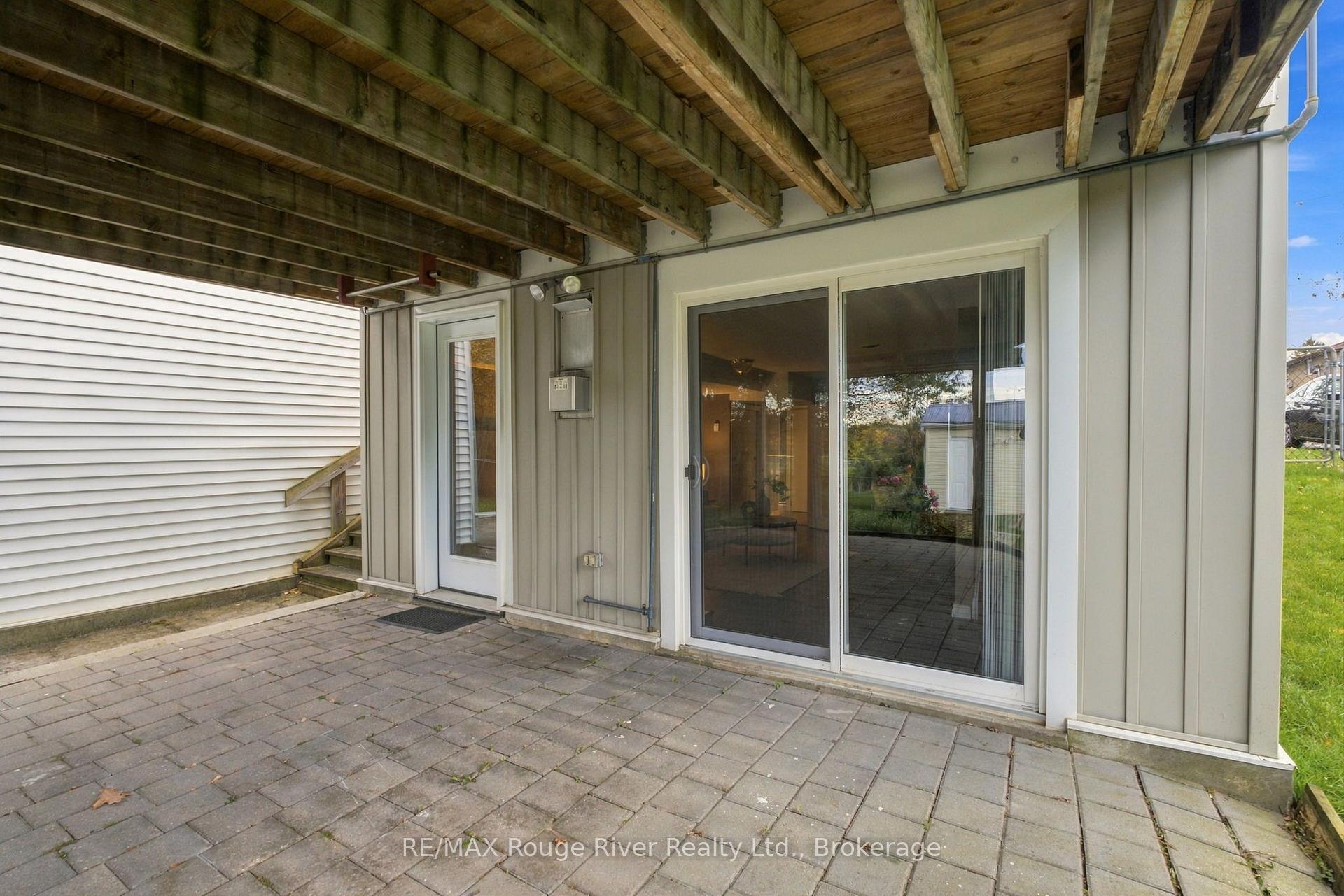 Photo 36 of 709 Athol Street, Whitby, Downtown Whitby — HOMEH