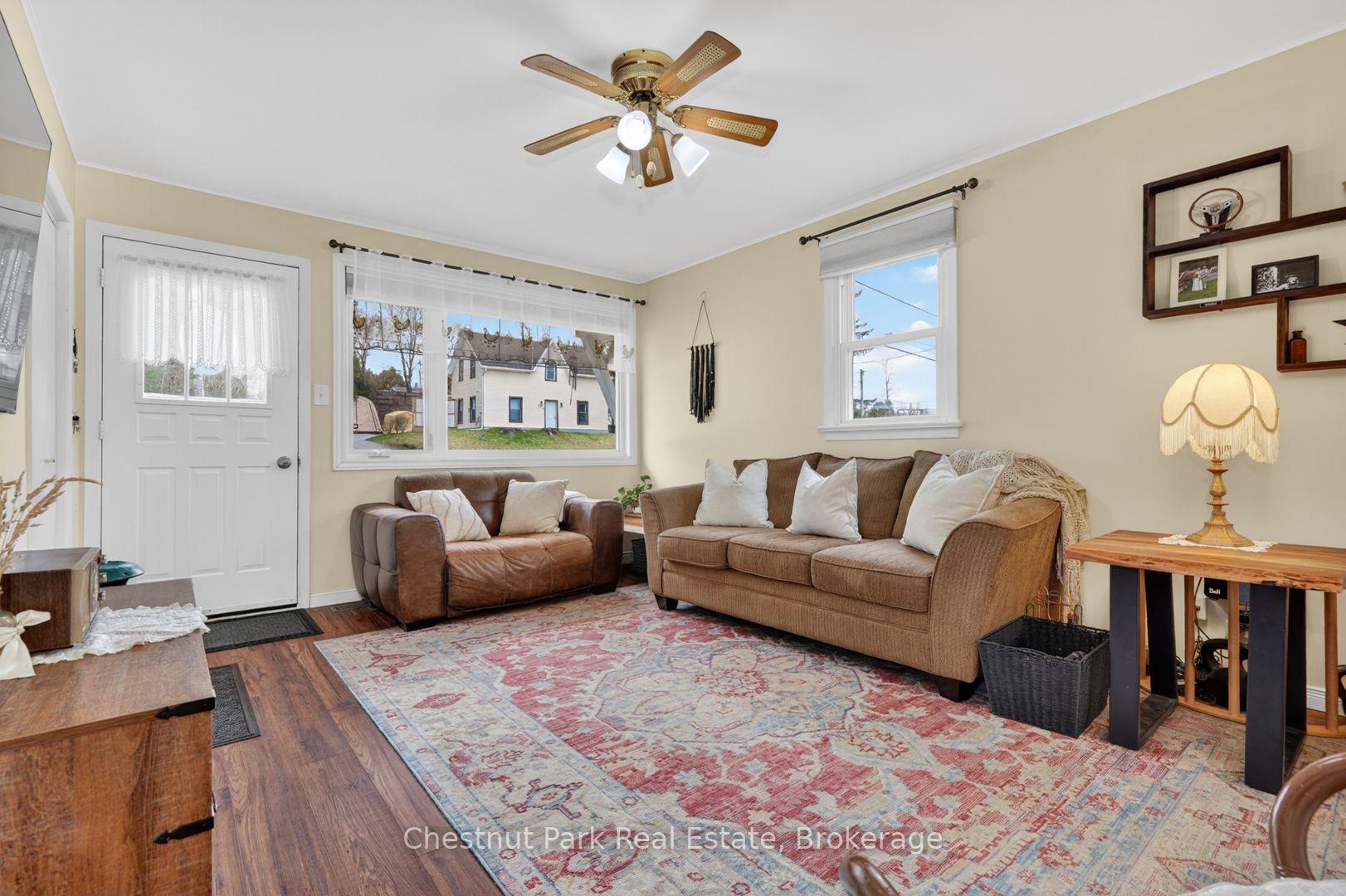 Photo 6 of 213 Yonge Street, Burk's Falls — HOMEH