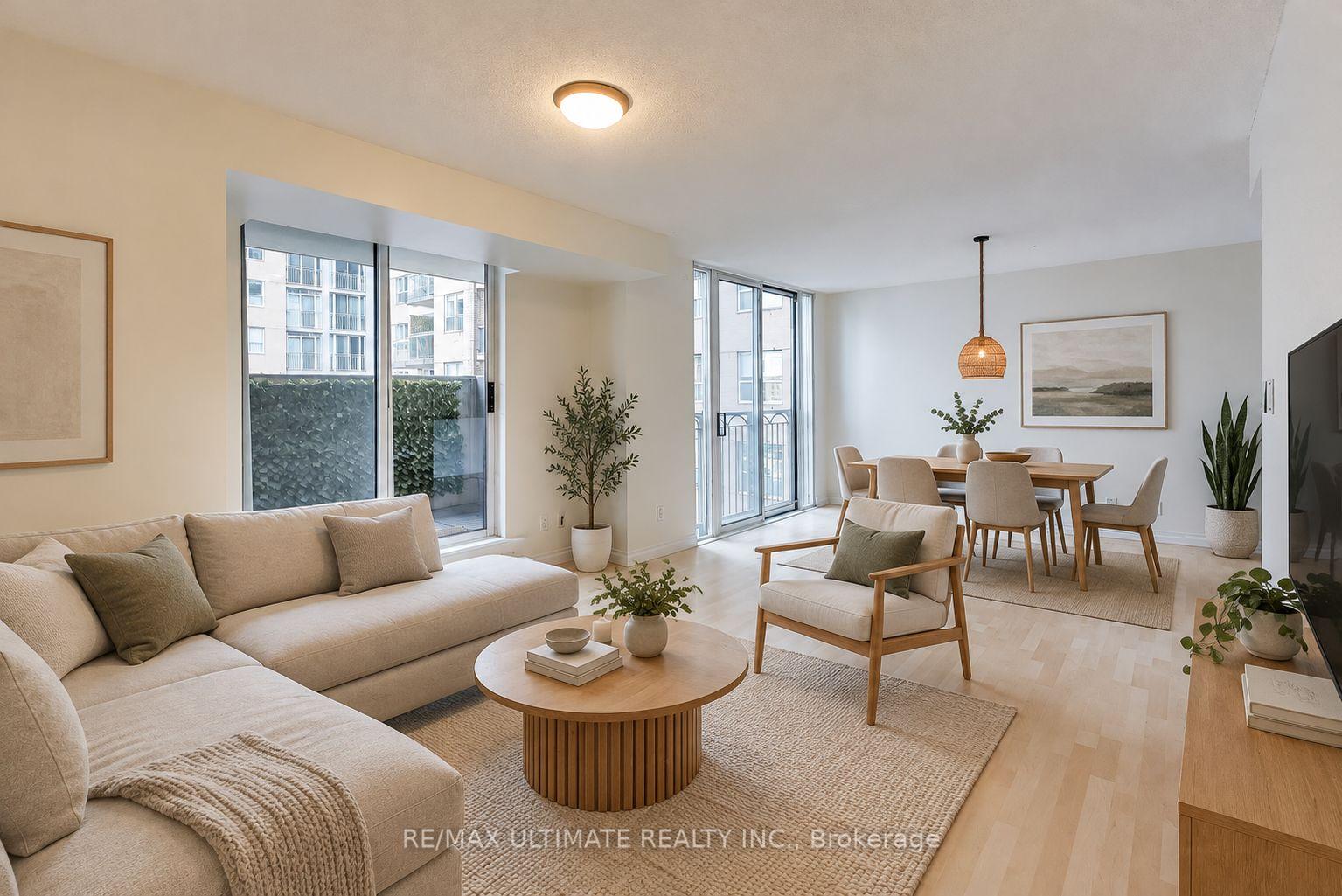 Photo of Unit 1050, 313 Richmond Street E