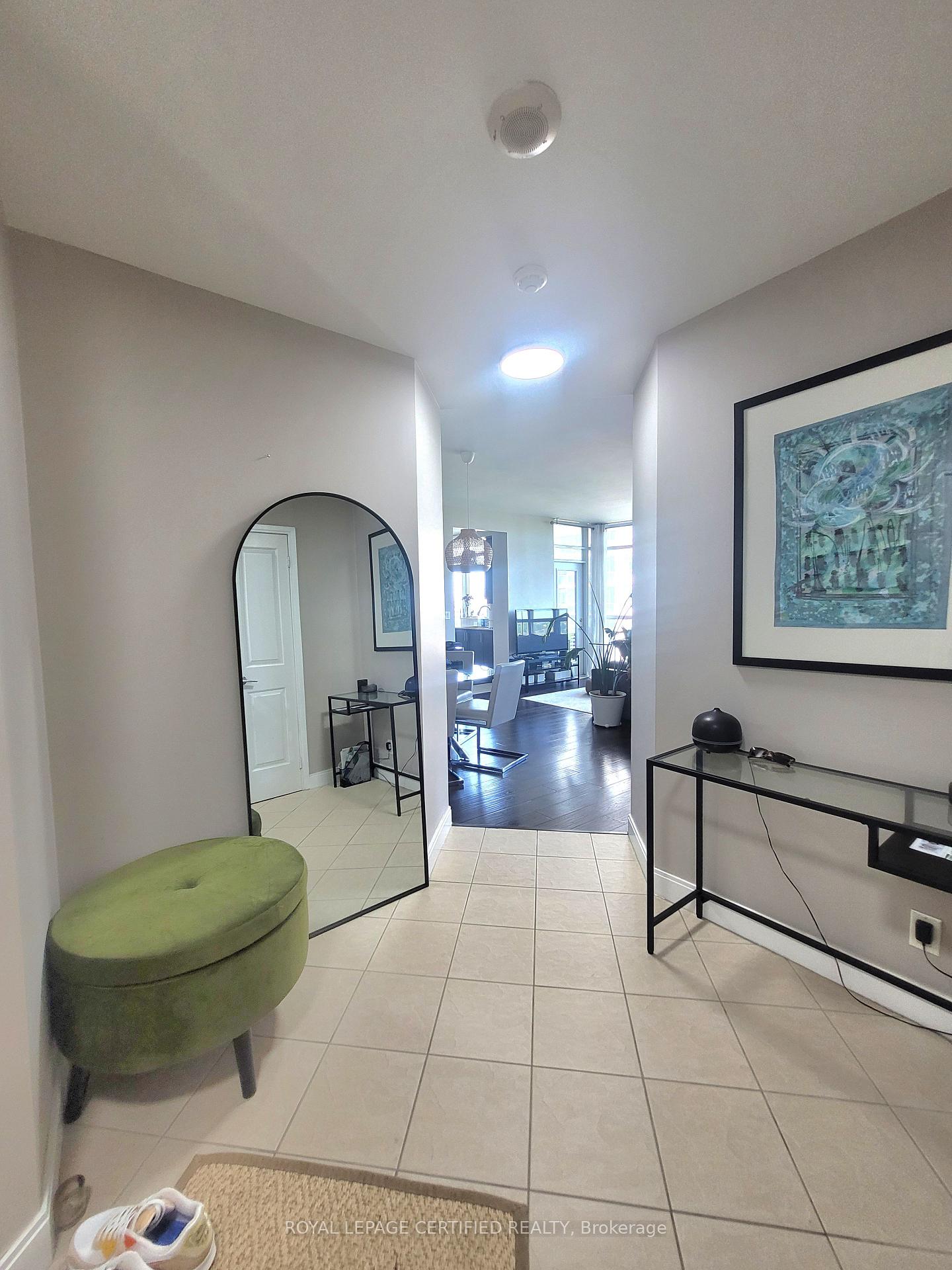 Photo 6 of Unit 909, 90 Absolute Avenue, Mississauga, City Centre — HOMEH
