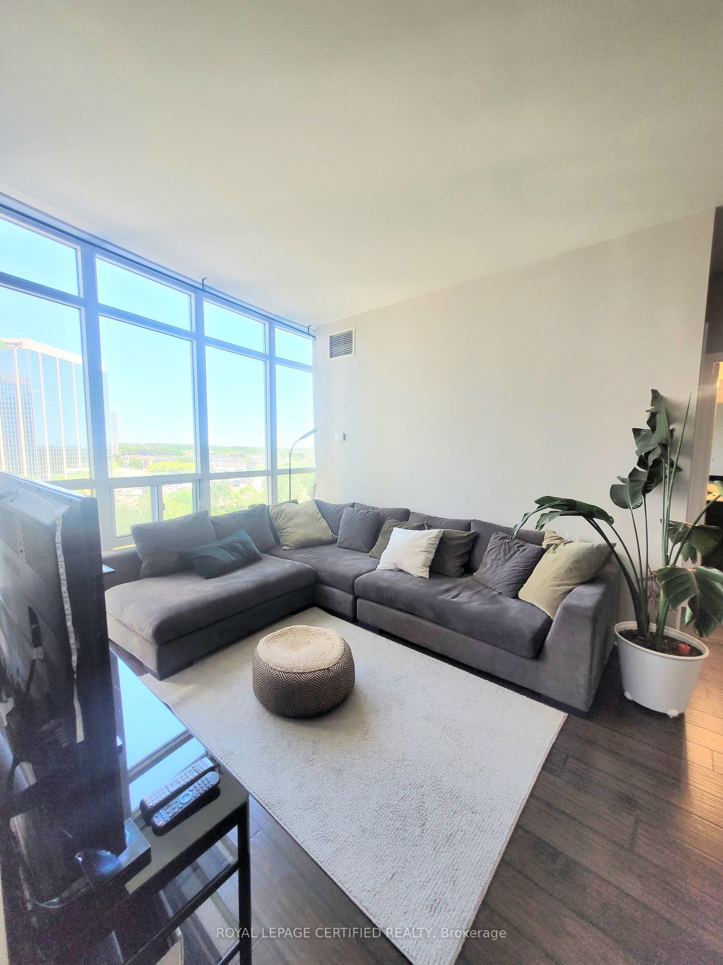 Photo 11 of Unit 909, 90 Absolute Avenue, Mississauga, City Centre — HOMEH