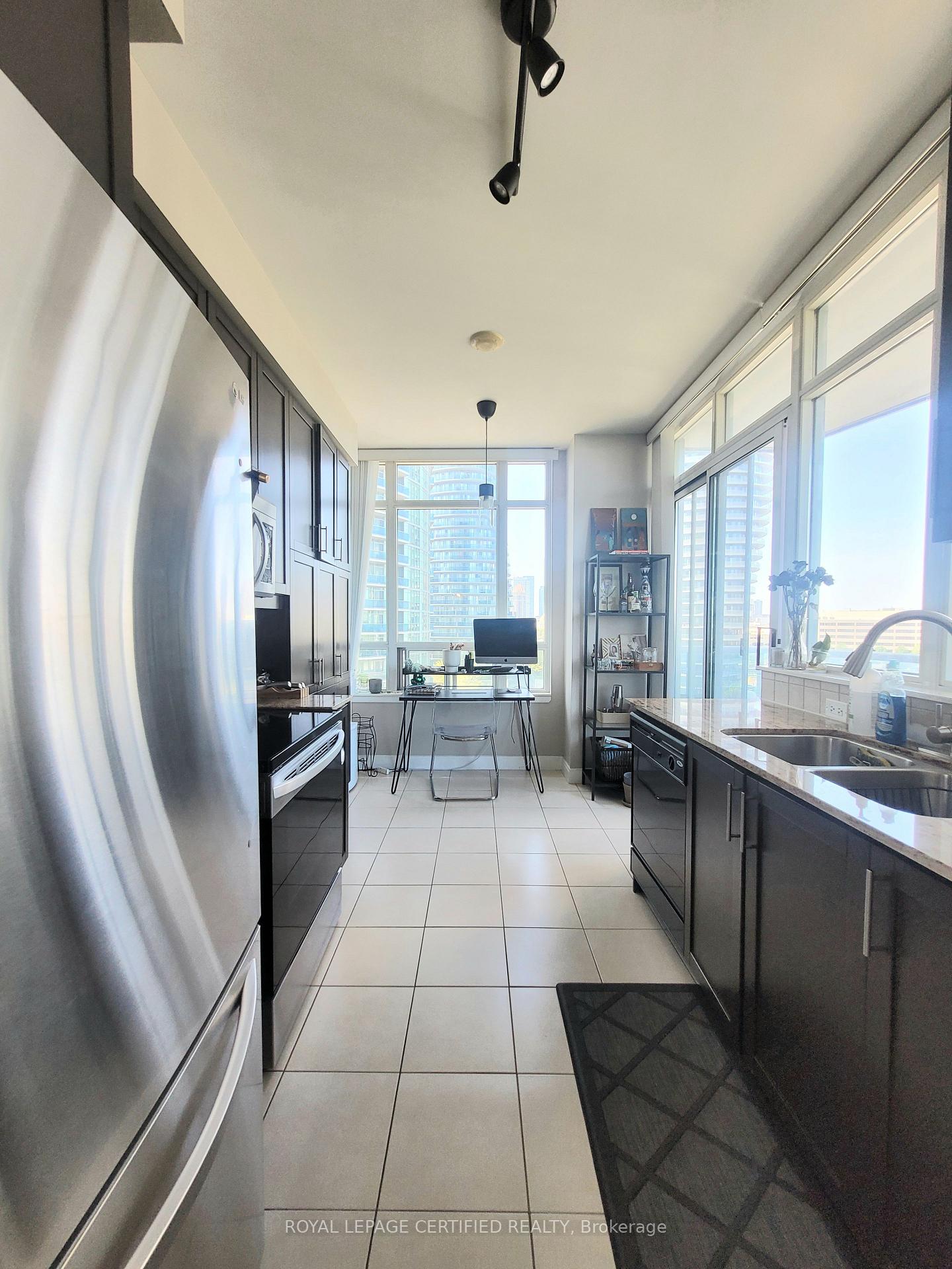 Photo 18 of Unit 909, 90 Absolute Avenue, Mississauga, City Centre — HOMEH