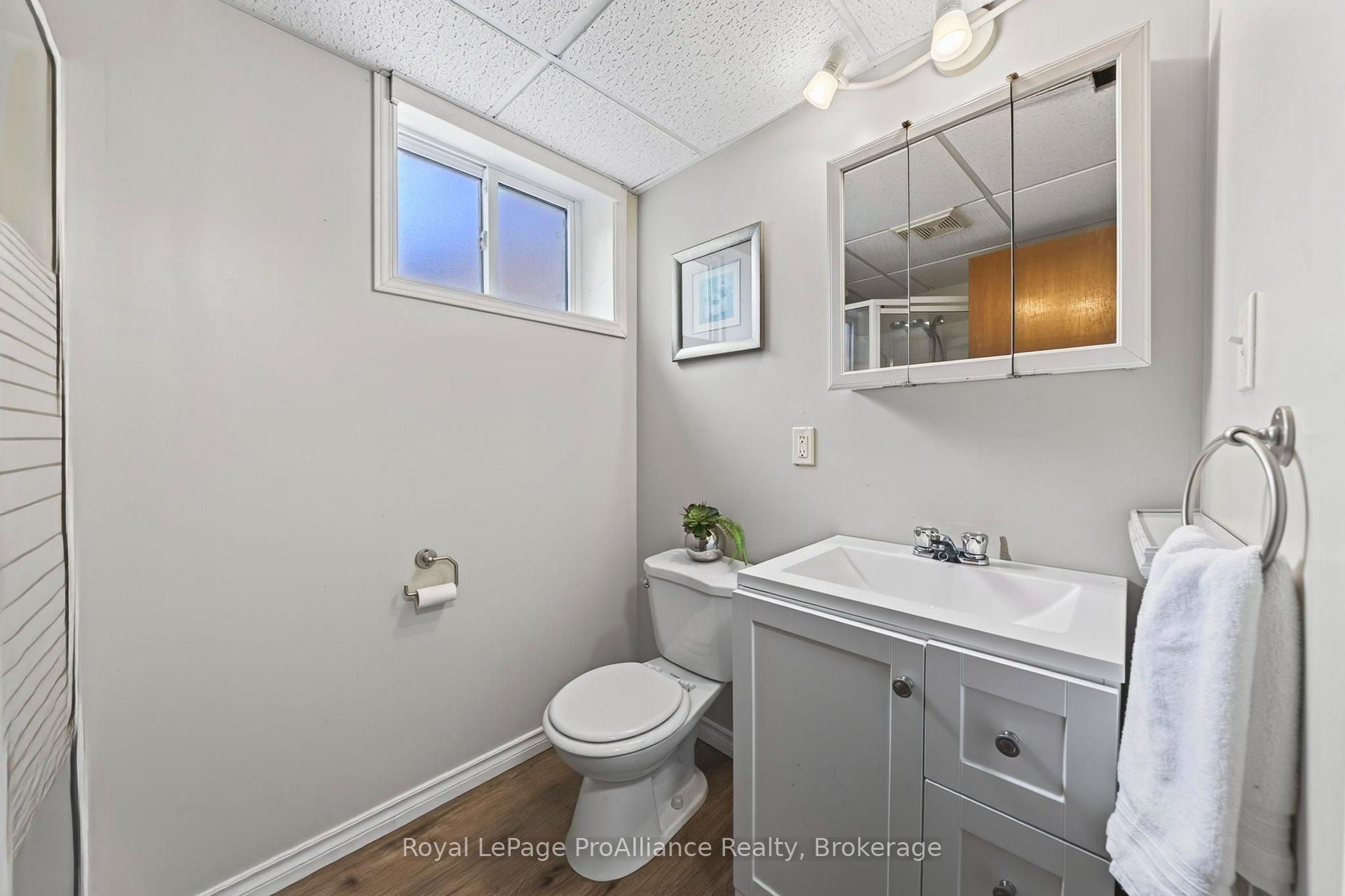 Photo 21 of 51 Craig Street, Belleville, Belleville Ward — HOMEH