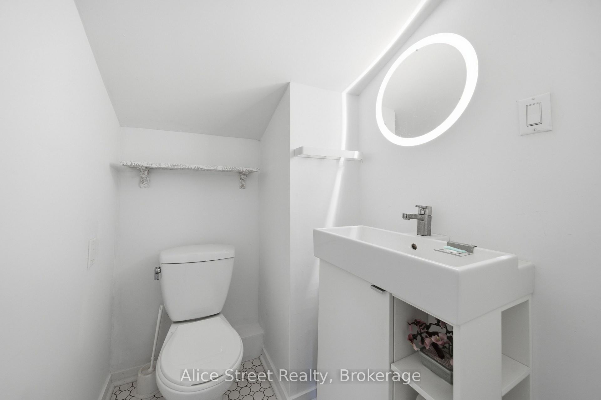 Photo 29 of 39 Arthur Street N, Guelph, St. George's — HOMEH