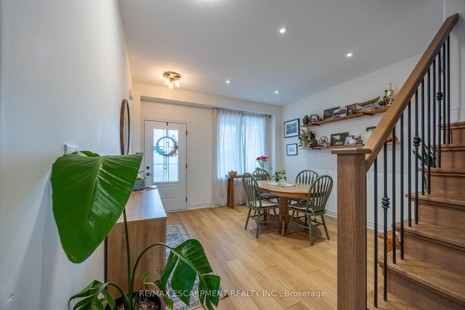Photo 6 of 151 Lafayette Street E, Haldimand — HOMEH