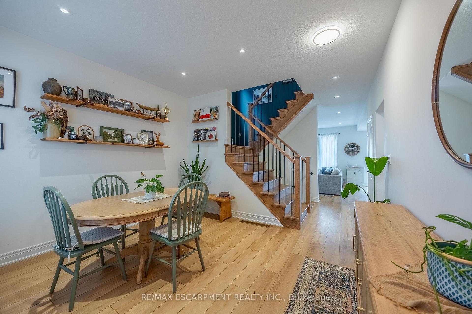 Photo 7 of 151 Lafayette Street E, Haldimand — HOMEH