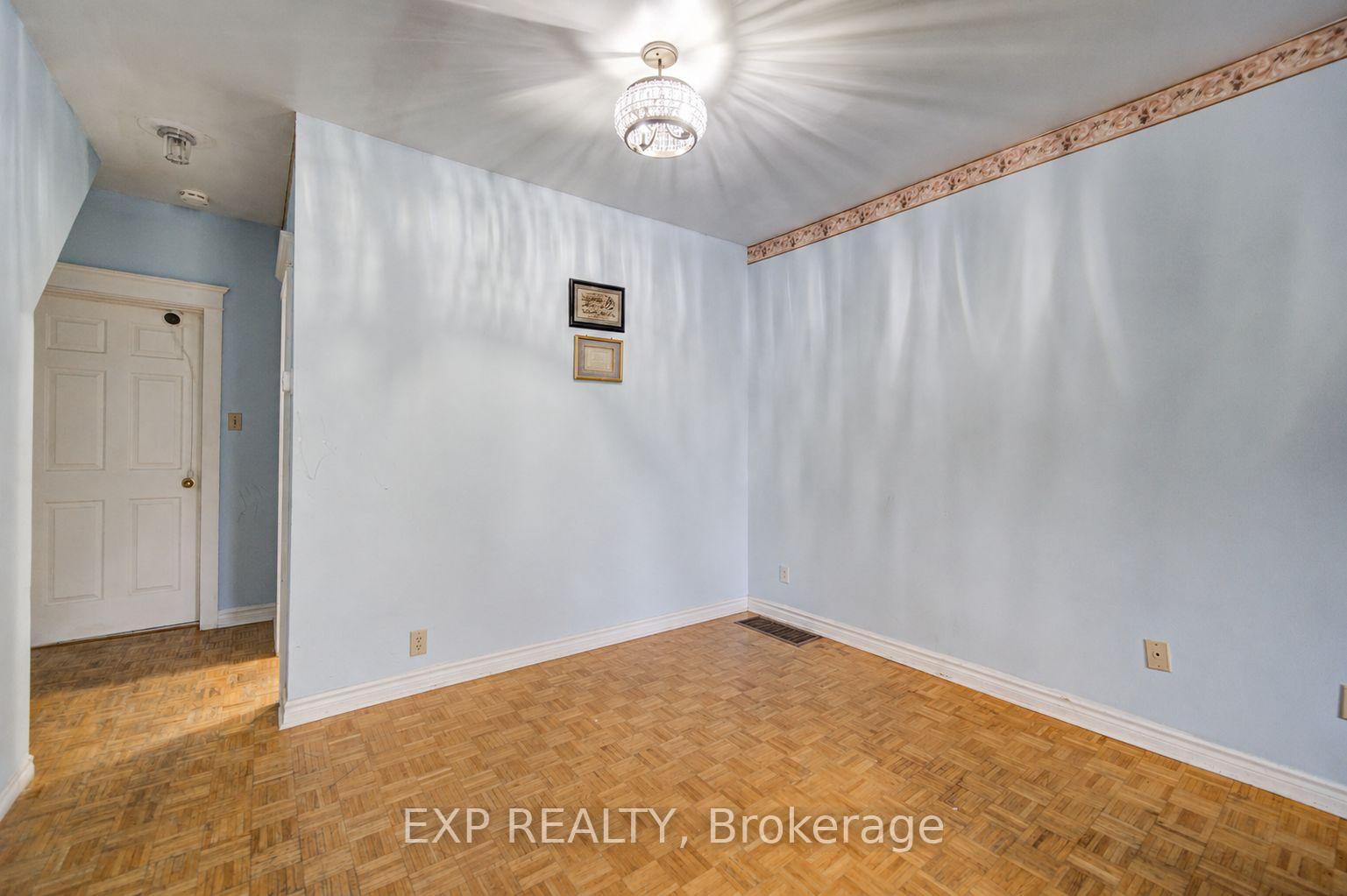 Photo 9 of 170 Wallace Avenue, Toronto, Dovercourt-Wallace Emerson-Junction — HOMEH