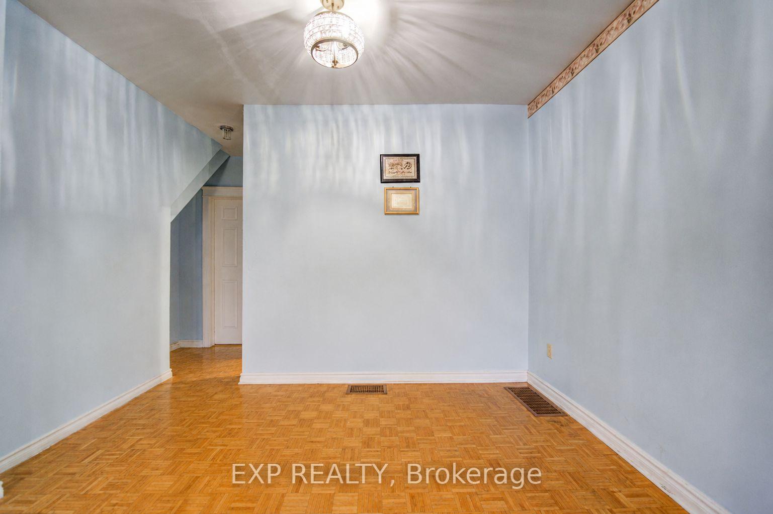 Photo 10 of 170 Wallace Avenue, Toronto, Dovercourt-Wallace Emerson-Junction — HOMEH