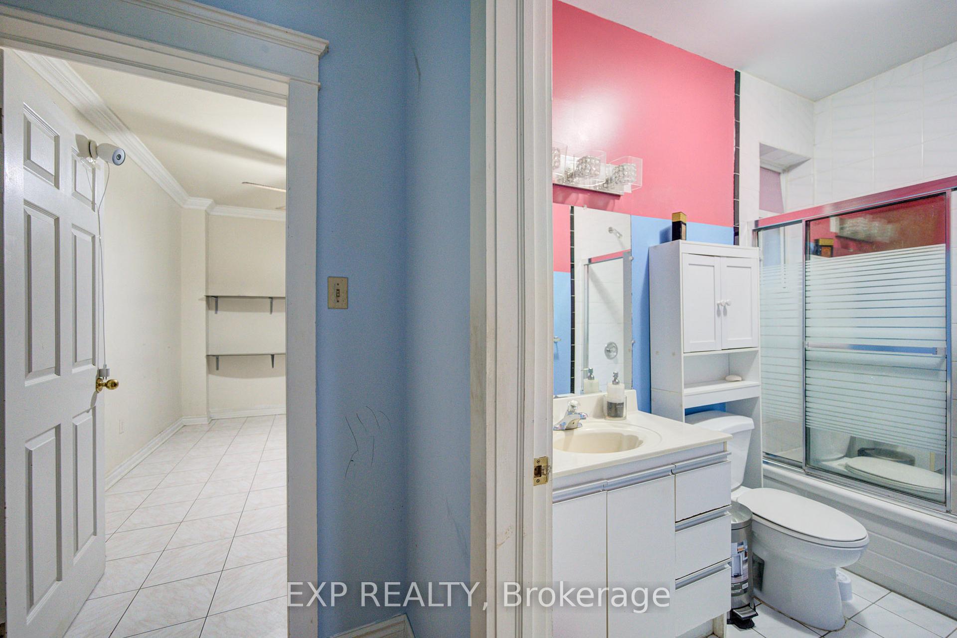Photo 13 of 170 Wallace Avenue, Toronto, Dovercourt-Wallace Emerson-Junction — HOMEH