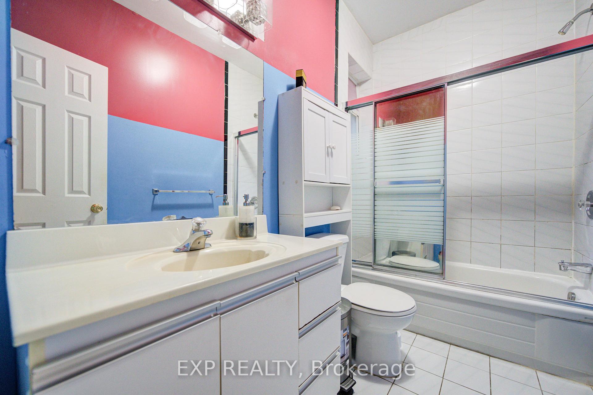 Photo 14 of 170 Wallace Avenue, Toronto, Dovercourt-Wallace Emerson-Junction — HOMEH