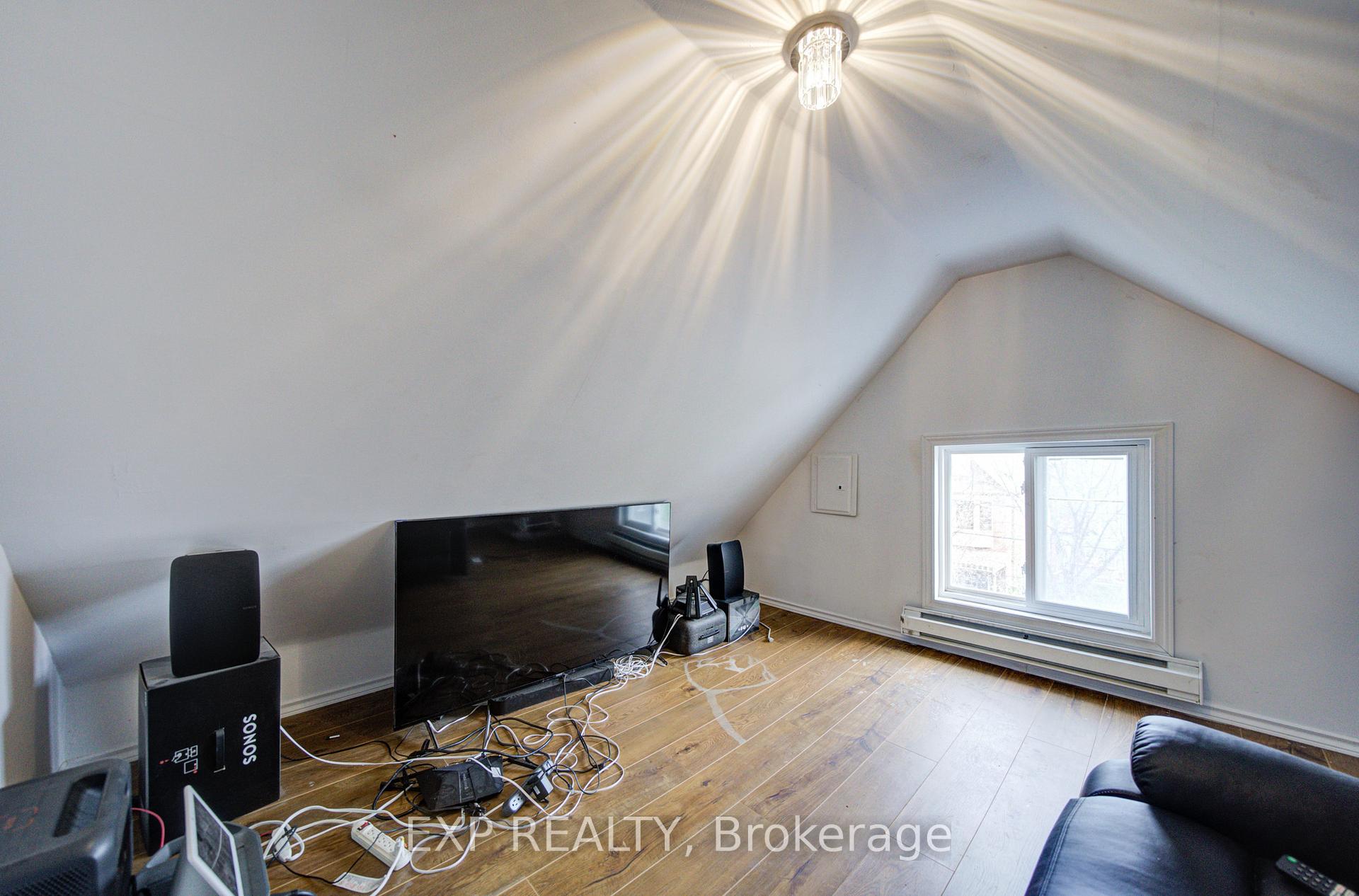 Photo 39 of 170 Wallace Avenue, Toronto, Dovercourt-Wallace Emerson-Junction — HOMEH