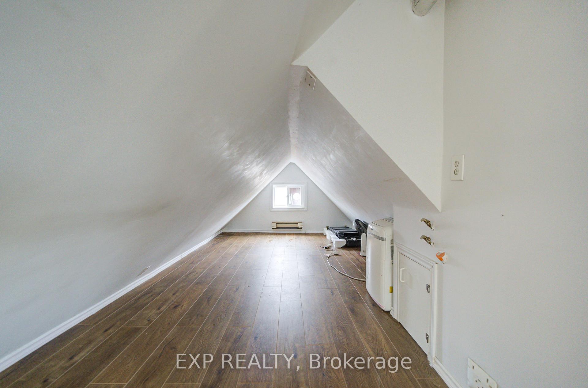 Photo 42 of 170 Wallace Avenue, Toronto, Dovercourt-Wallace Emerson-Junction — HOMEH