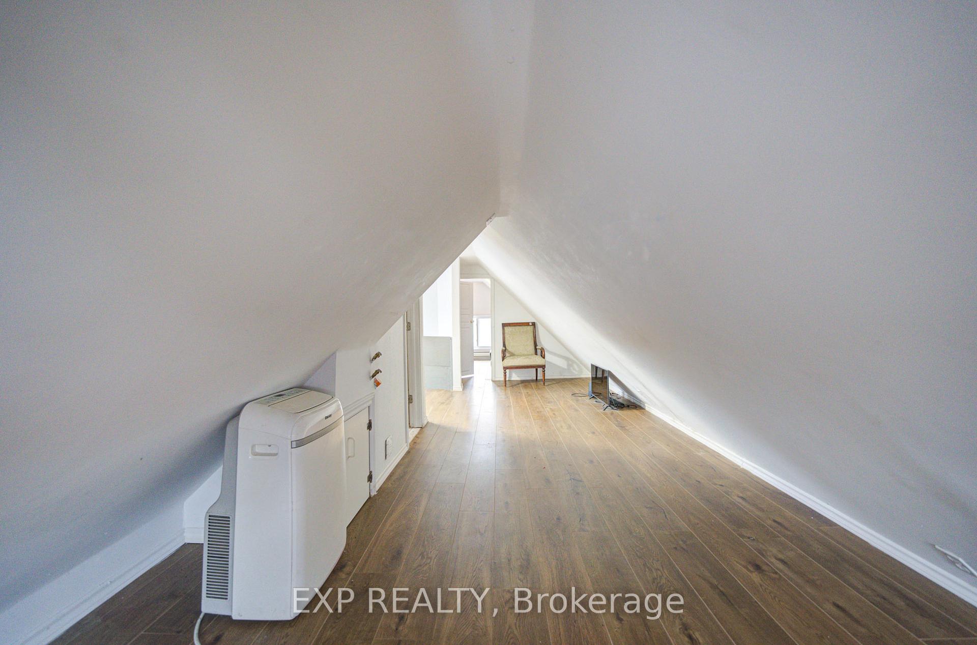Photo 43 of 170 Wallace Avenue, Toronto, Dovercourt-Wallace Emerson-Junction — HOMEH