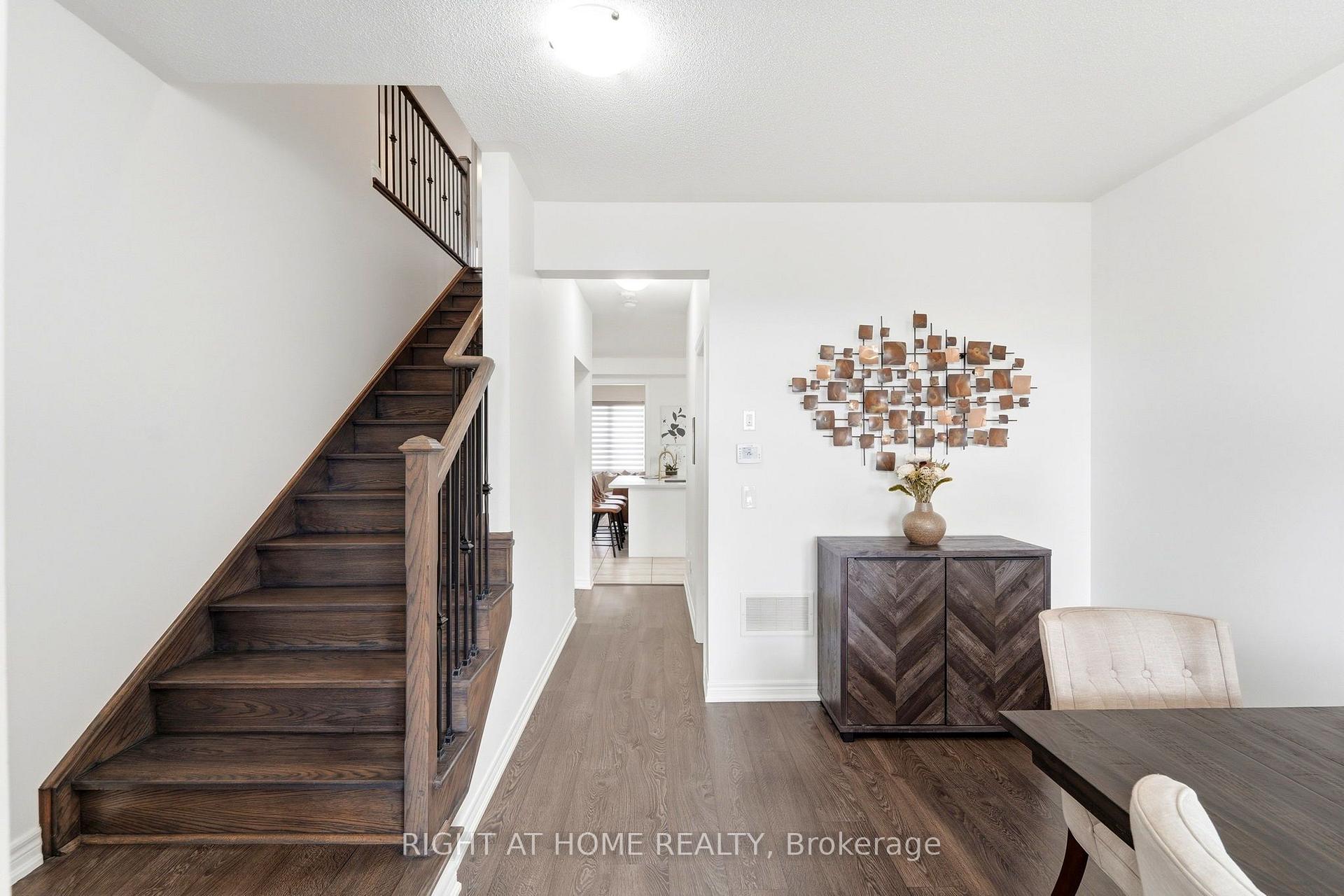 Photo 7 of 143 Bronson Terrace, Milton, Ford — HOMEH