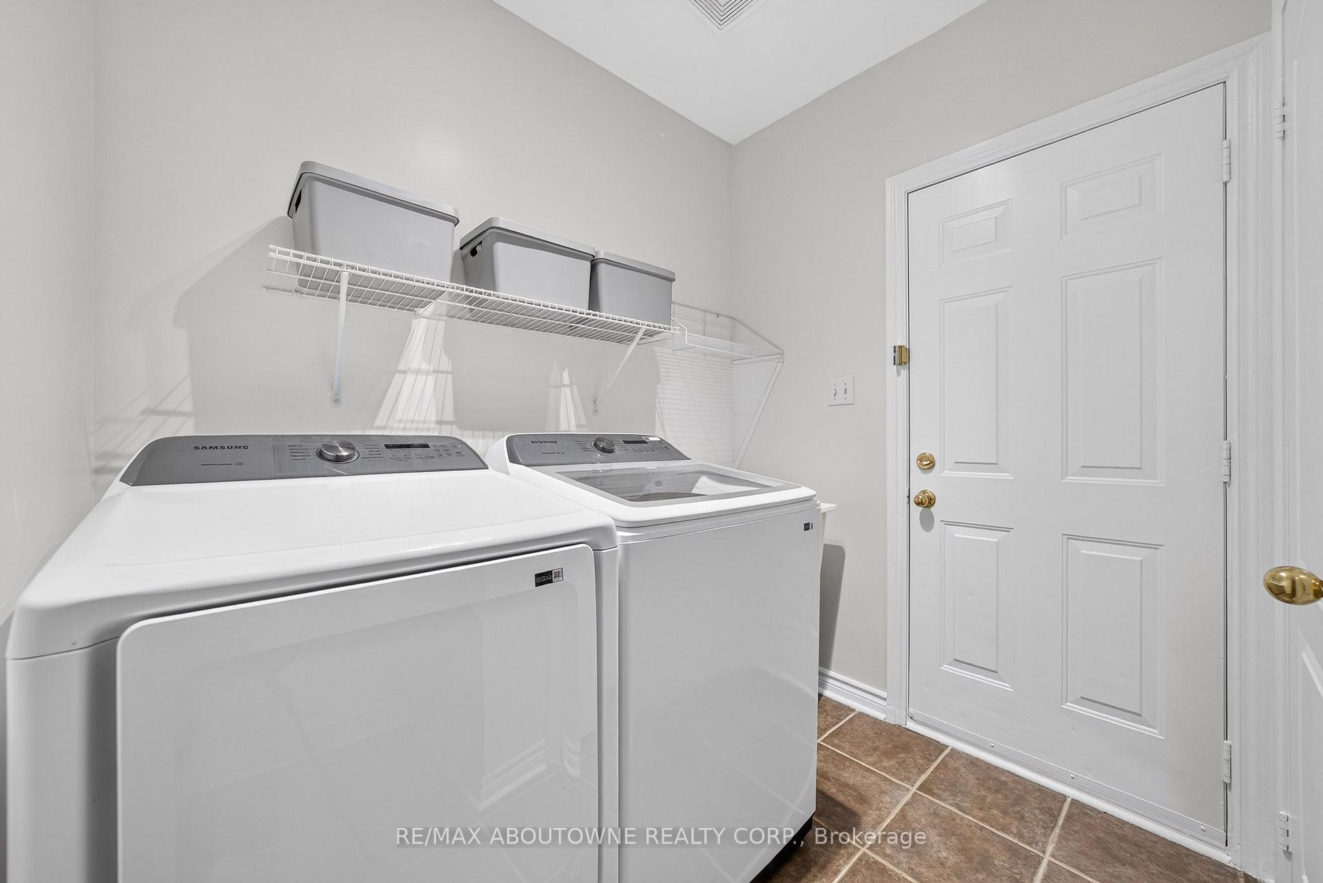 Photo 20 of 2447 Highmount Crescent, Oakville, Westmount — HOMEH