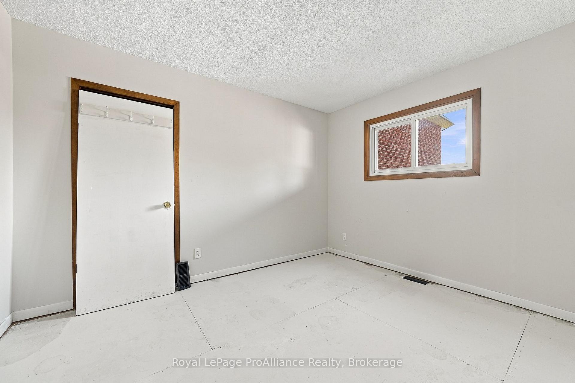 Photo 16 of 66 Tracey Street, Belleville, Belleville Ward — HOMEH