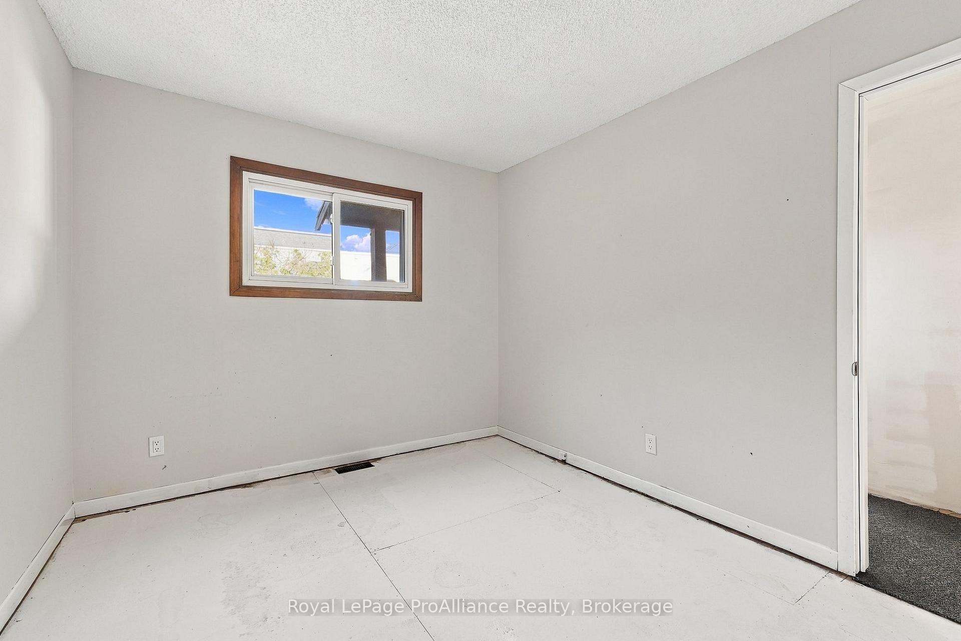 Photo 17 of 66 Tracey Street, Belleville, Belleville Ward — HOMEH