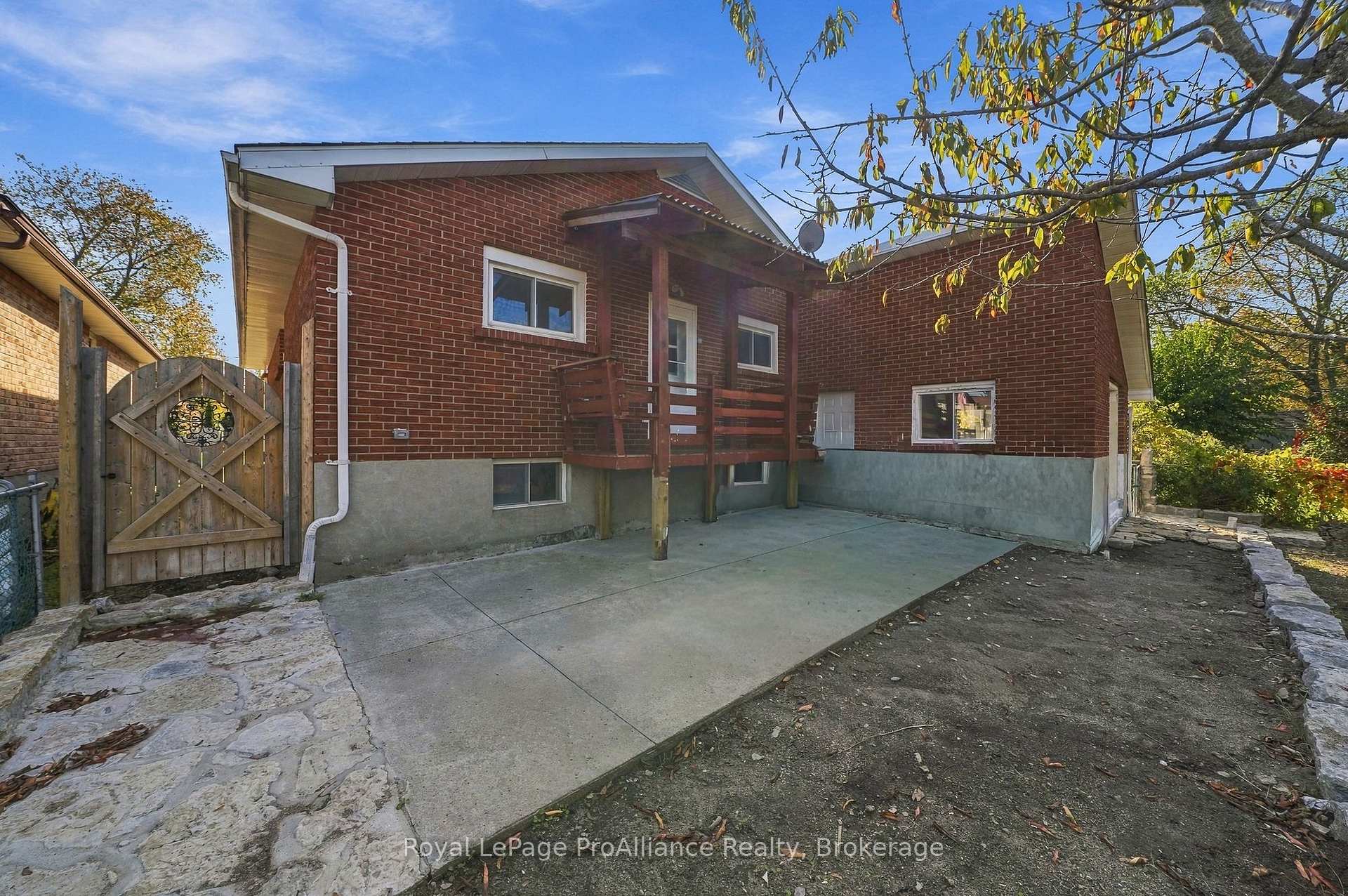 Photo 33 of 66 Tracey Street, Belleville, Belleville Ward — HOMEH