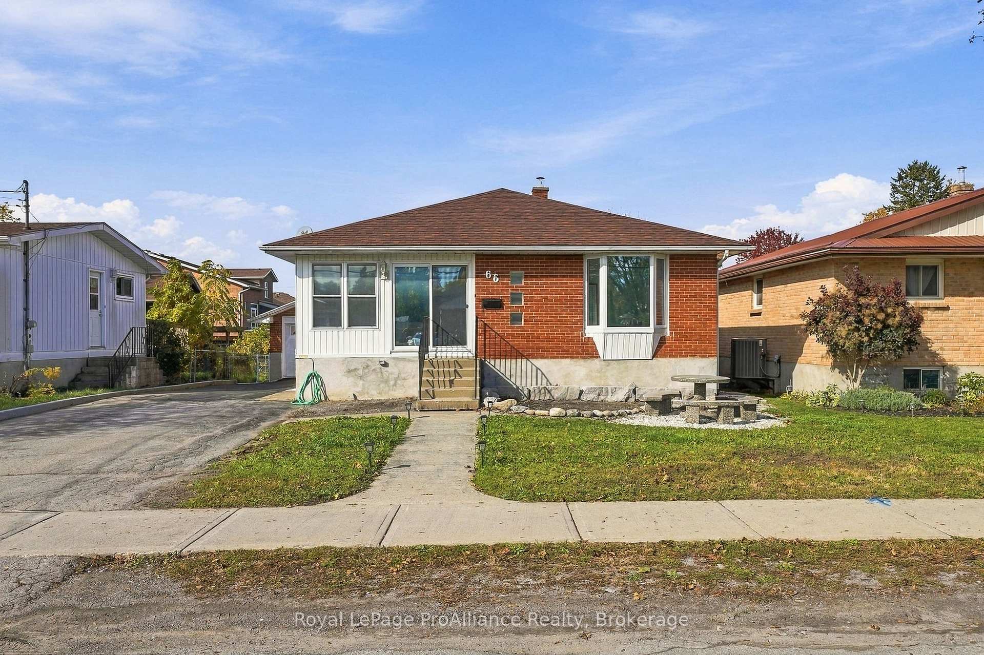 Photo 35 of 66 Tracey Street, Belleville, Belleville Ward — HOMEH