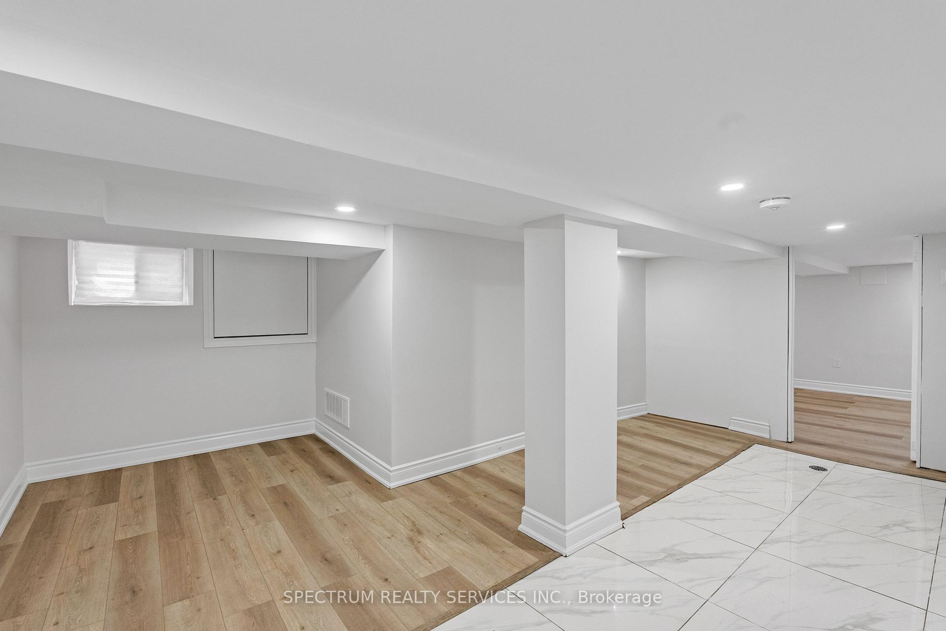 Photo 18 of 11 Vimy Avenue, North York, Weston — HOMEH